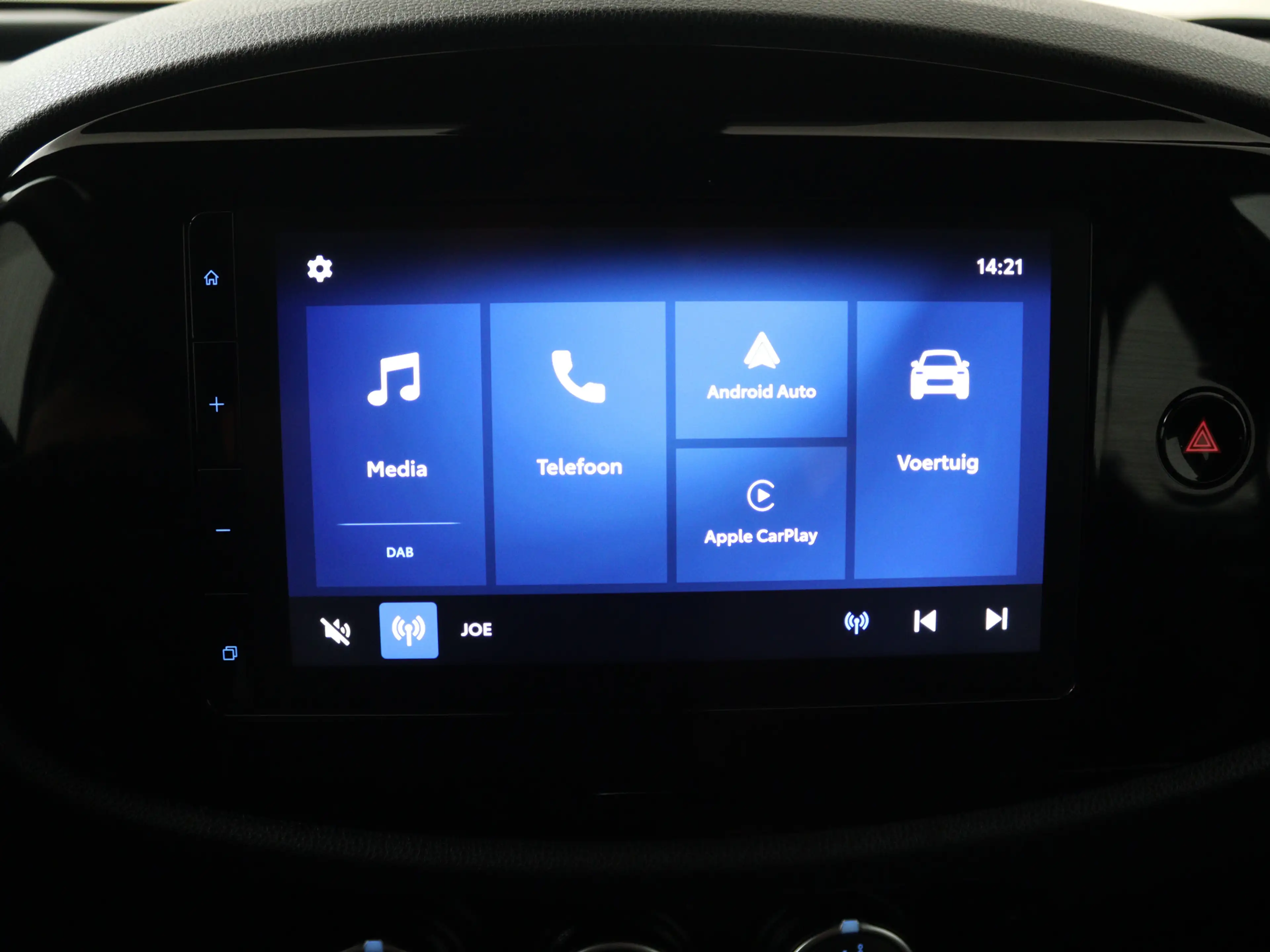 Toyota Aygo X 1.0 VVT-i MT Play | Apple CarPlay / Android Auto ( — photo 13