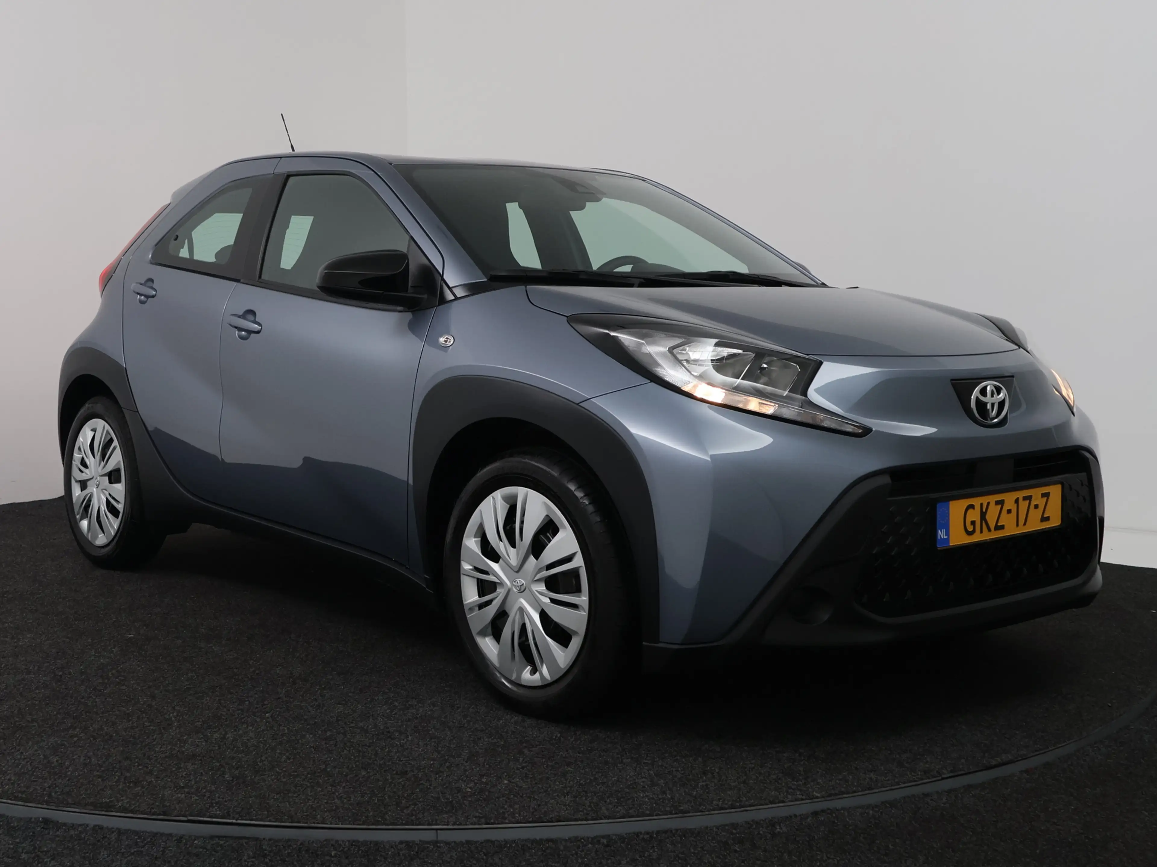Toyota Aygo X 1.0 VVT-i MT Play | Apple CarPlay / Android Auto ( — photo 15