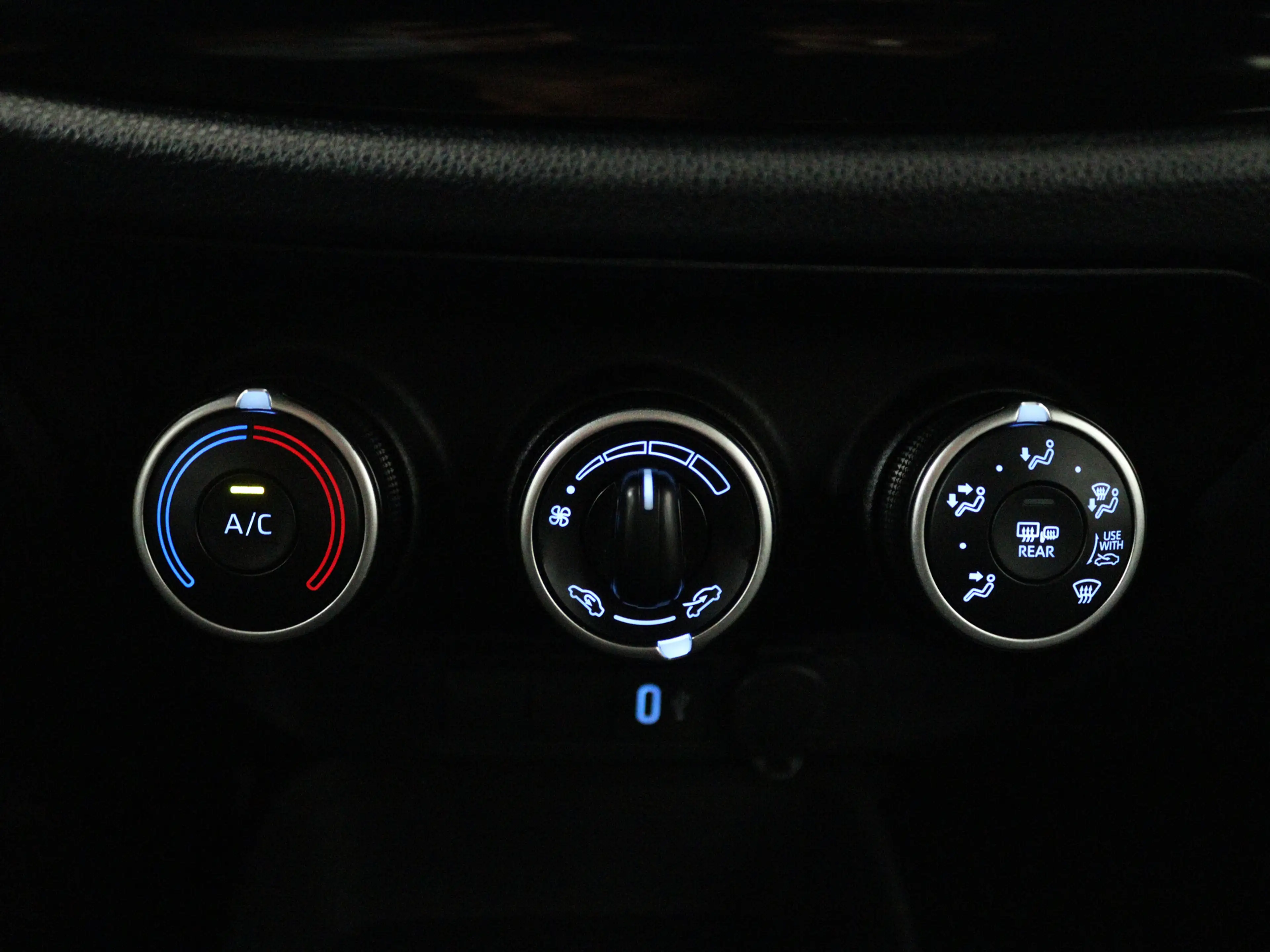 Toyota Aygo X 1.0 VVT-i MT Play | Apple CarPlay / Android Auto ( — photo 12