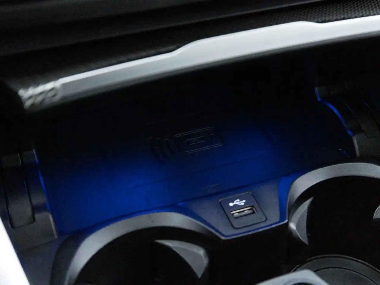 BMW M4 снимка BMW M4