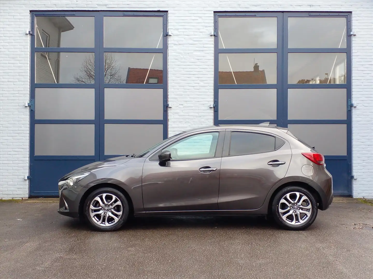 Mazda 2 1.5 SKYACTIV-G 90PK Skylease GT | Origineel NL | Grijs - 2