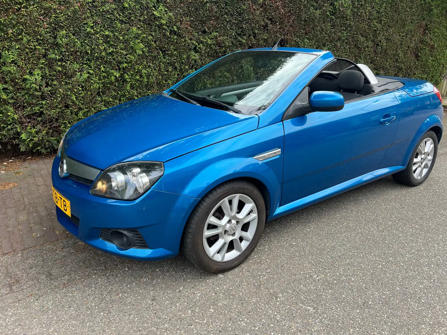 Opel Tigra Tigra 1.4-16V Enjoy Blau - 1