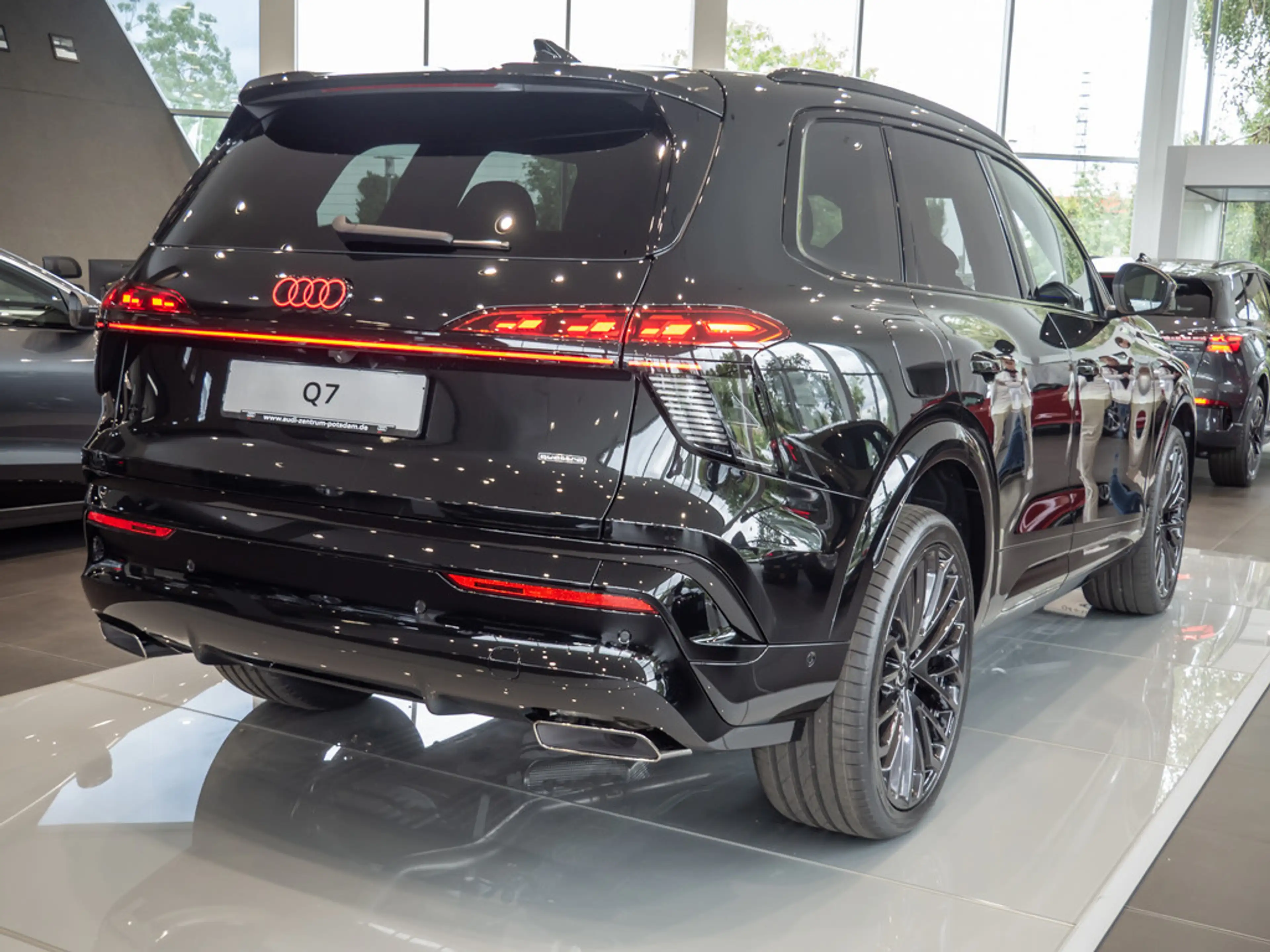 Audi Q7 SUV TDI quattro 220 kW tiptronic STANDHZ — photo 7