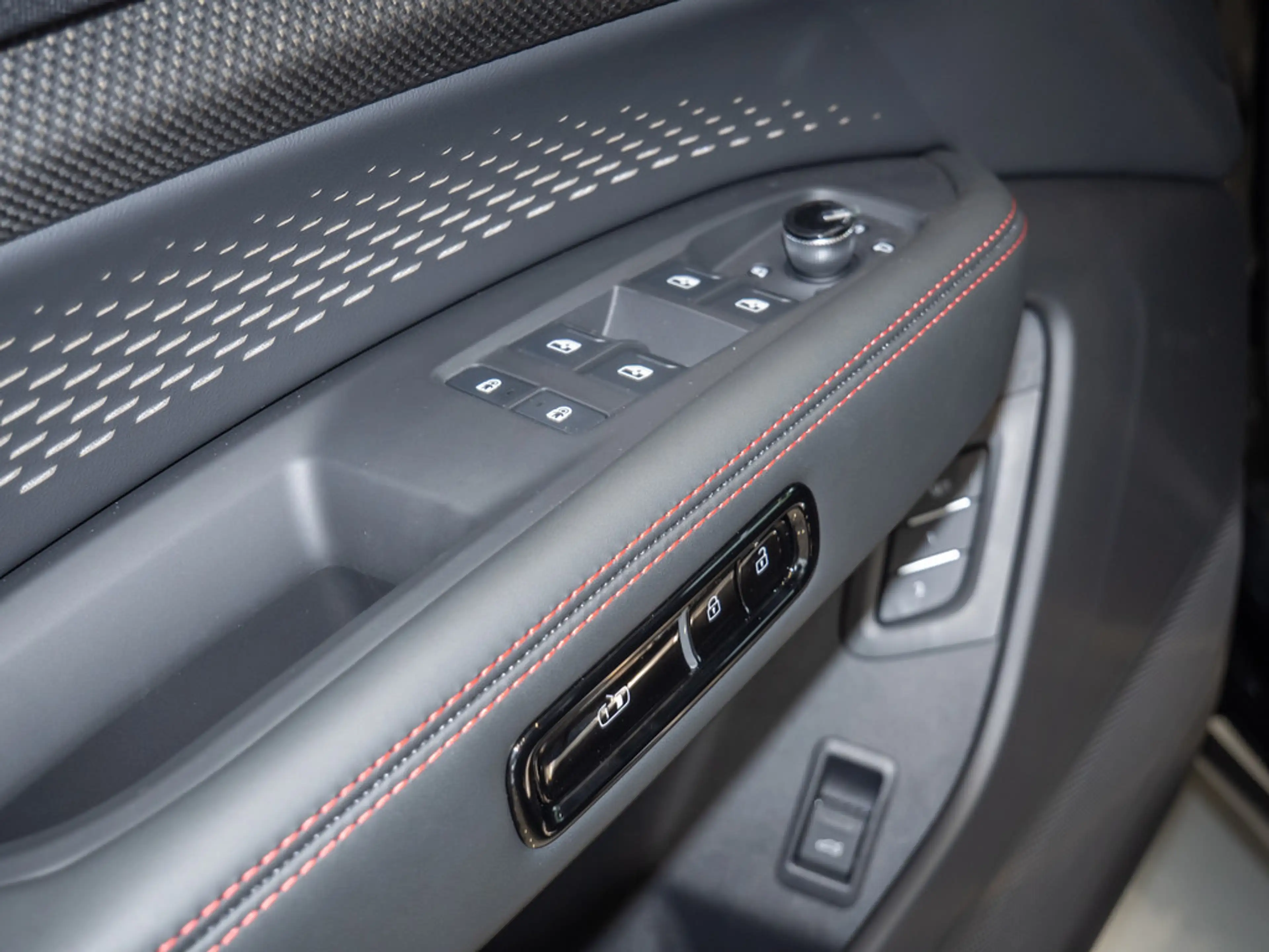 Audi Q7 SUV TDI quattro 220 kW tiptronic STANDHZ — photo 21