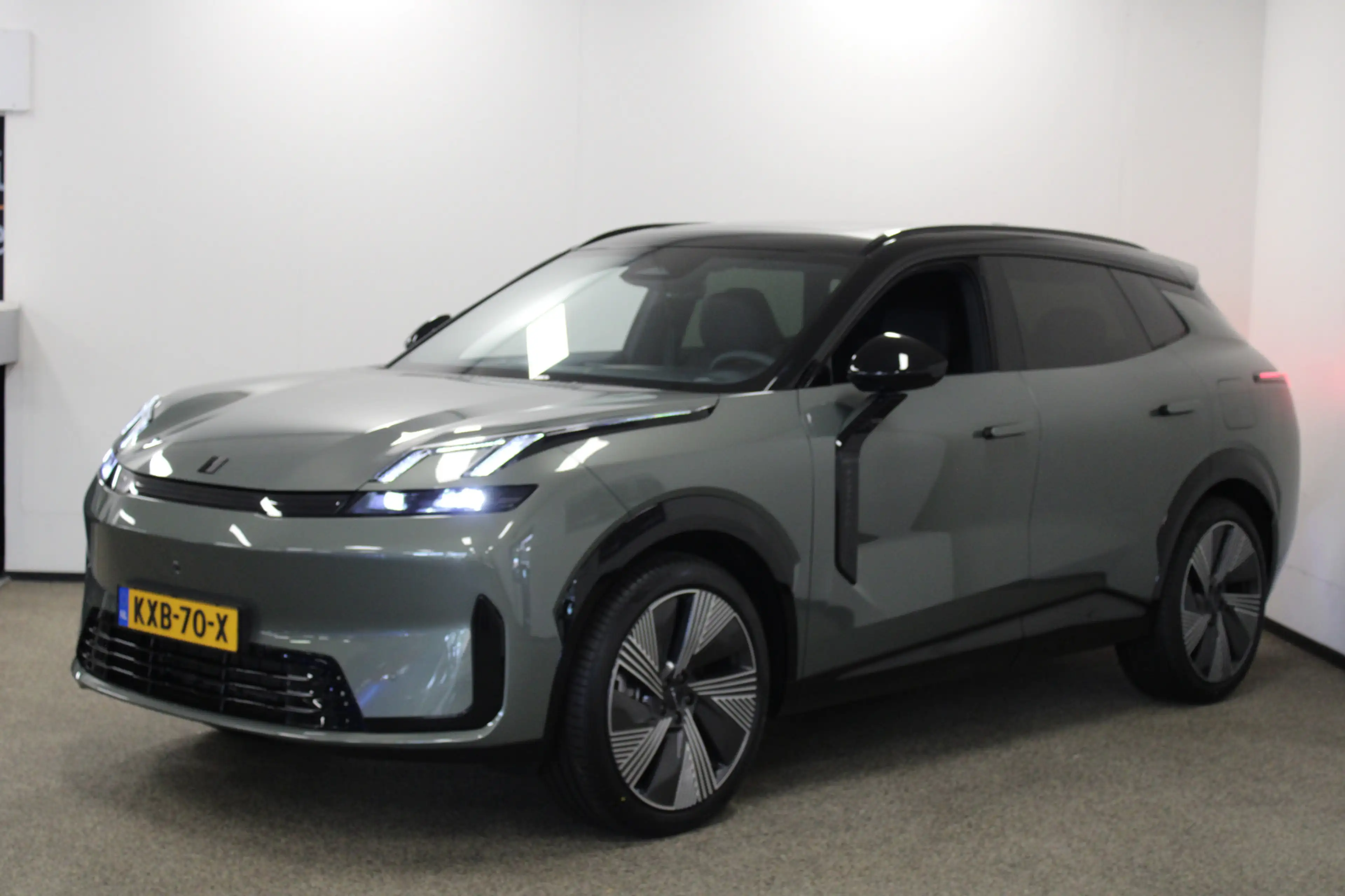 Lynk & Co 08 1.5 More — photo 29