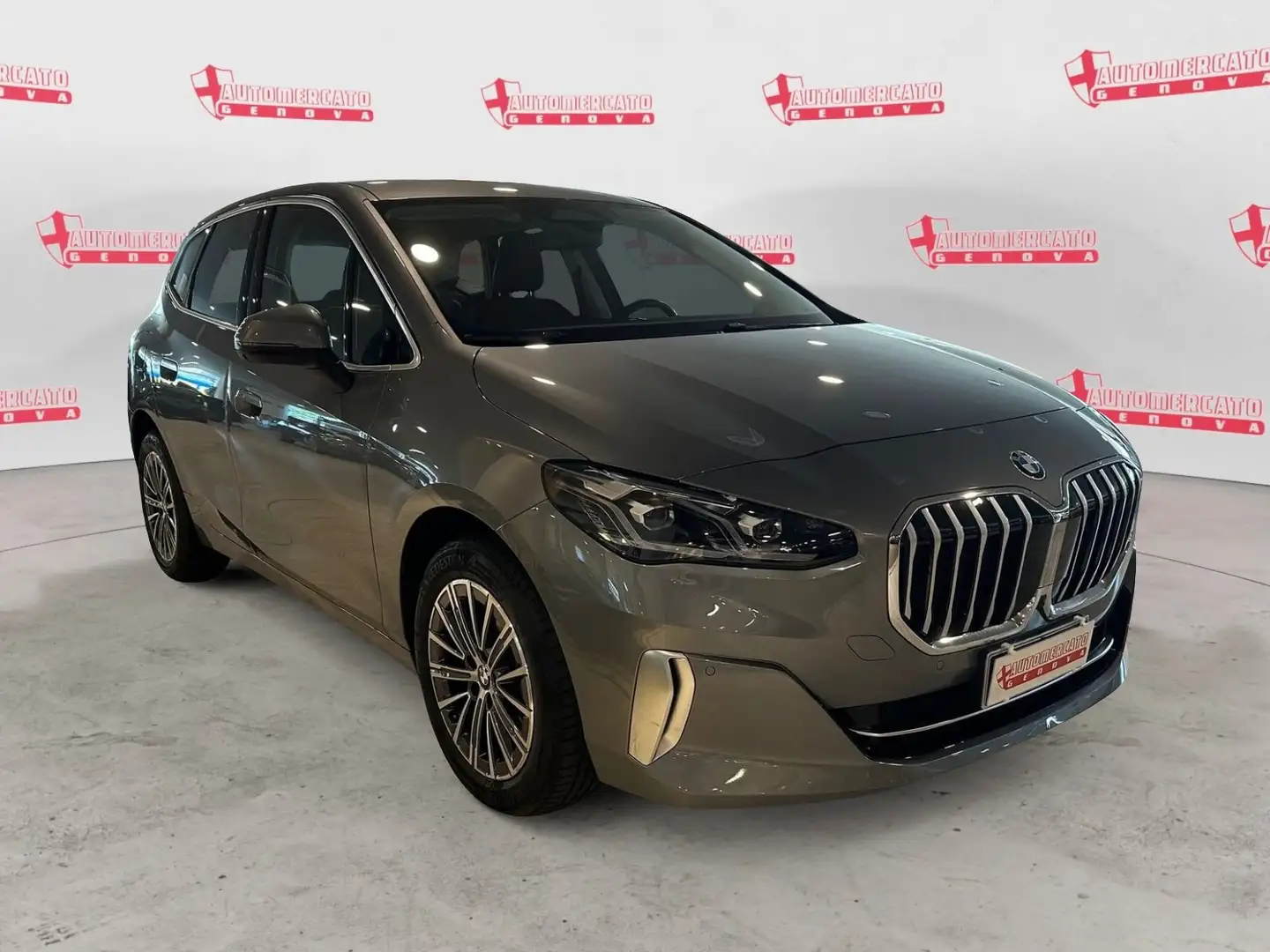 BMW 220 220i 48V Active Tourer Luxury HEAD UP/PELLE/RETRO Gris - 2