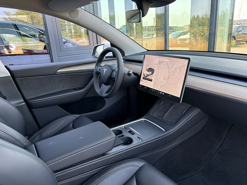Tesla Model Y Long Range AWD 79kWh / ACC / — photo 11