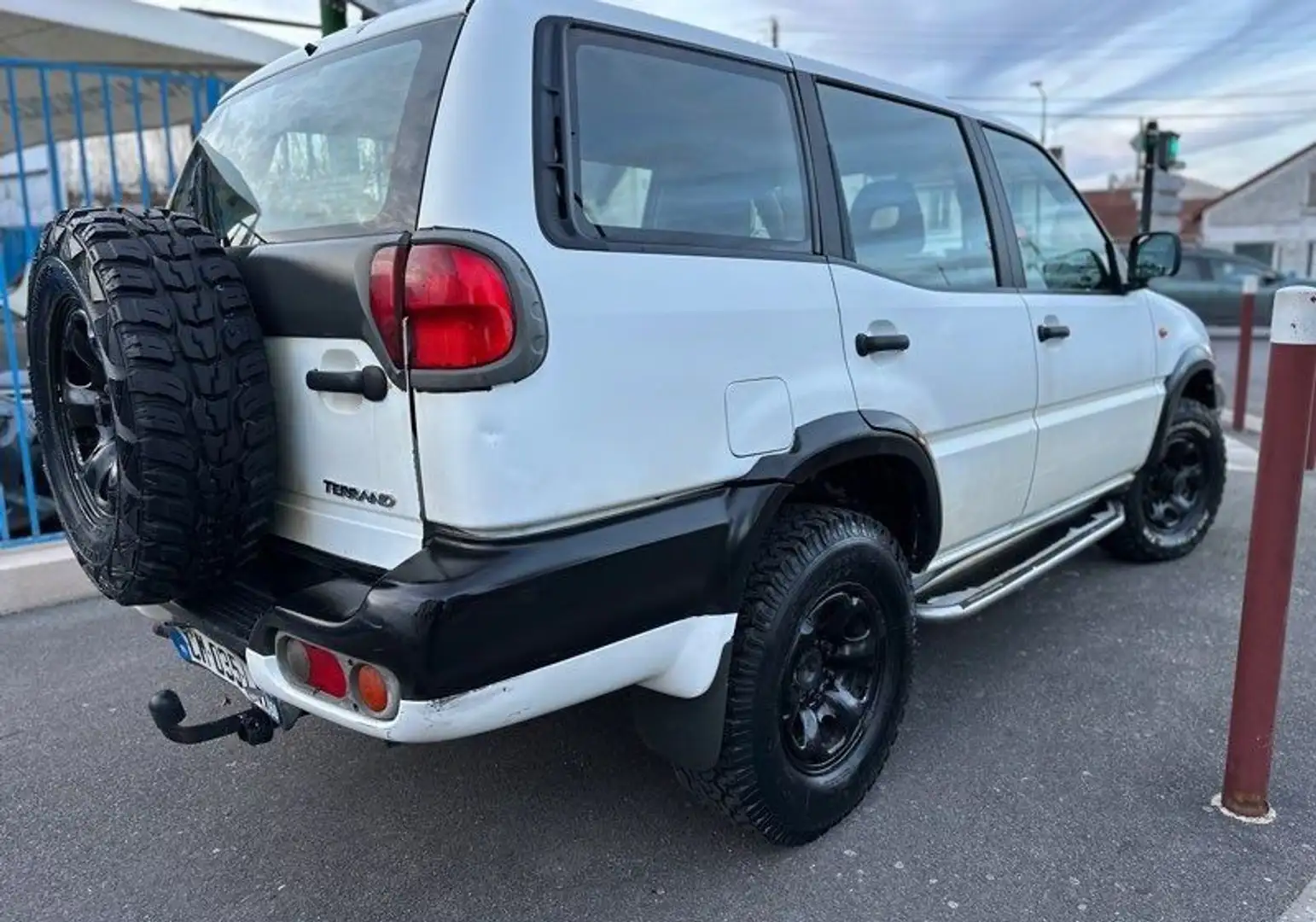 Nissan Terrano 2.7l TDI 125ch 4X4 Blanc - 2