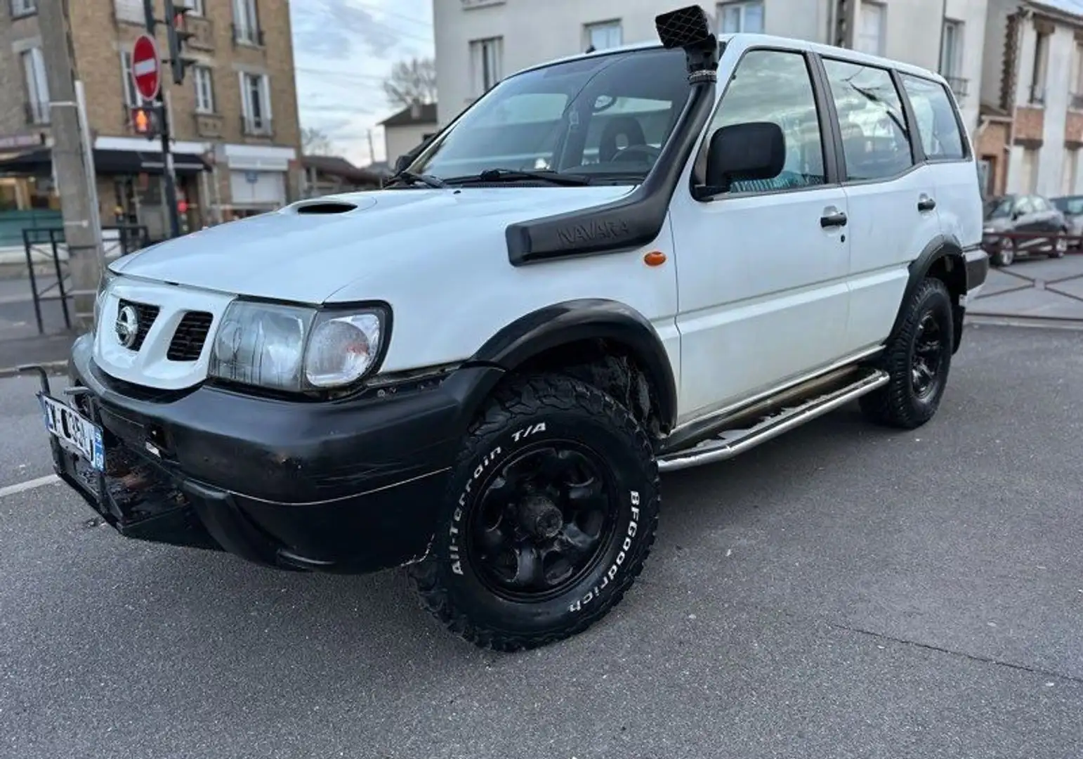 Nissan Terrano 2.7l TDI 125ch 4X4 Blanc - 1