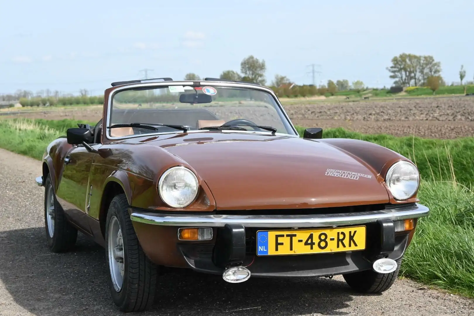 Triumph Spitfire 1500 Soft Top Barna - 1