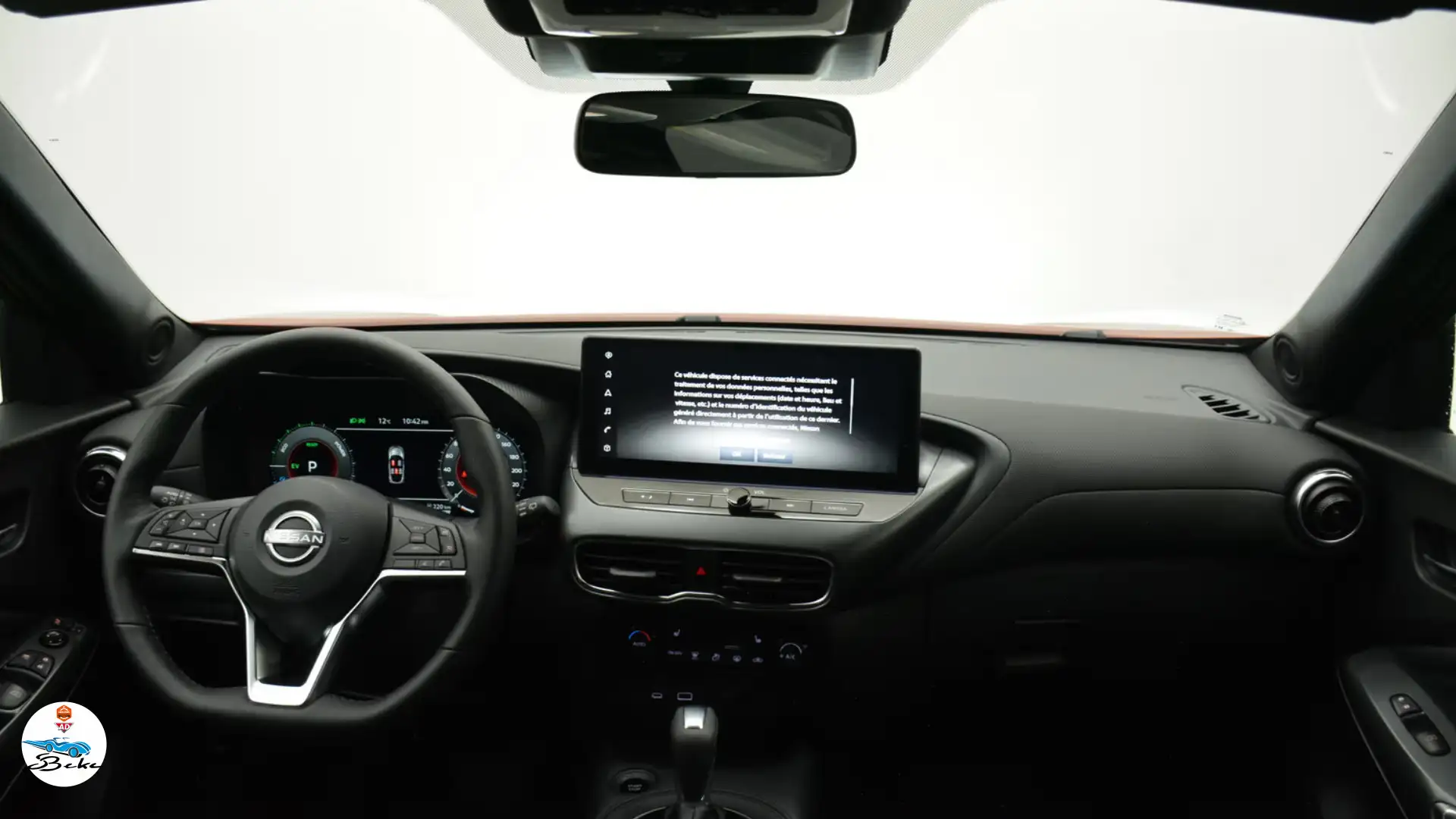 Nissan Juke II Ph.2 N-Connecta 1.6 Hybrid 143ch Rouge - 2