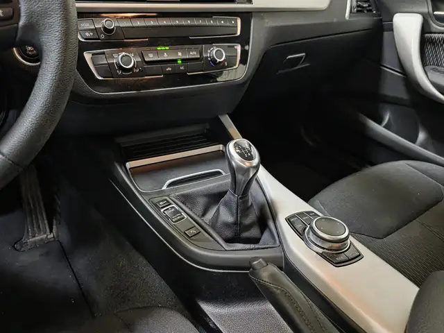 BMW 1 Series view 11