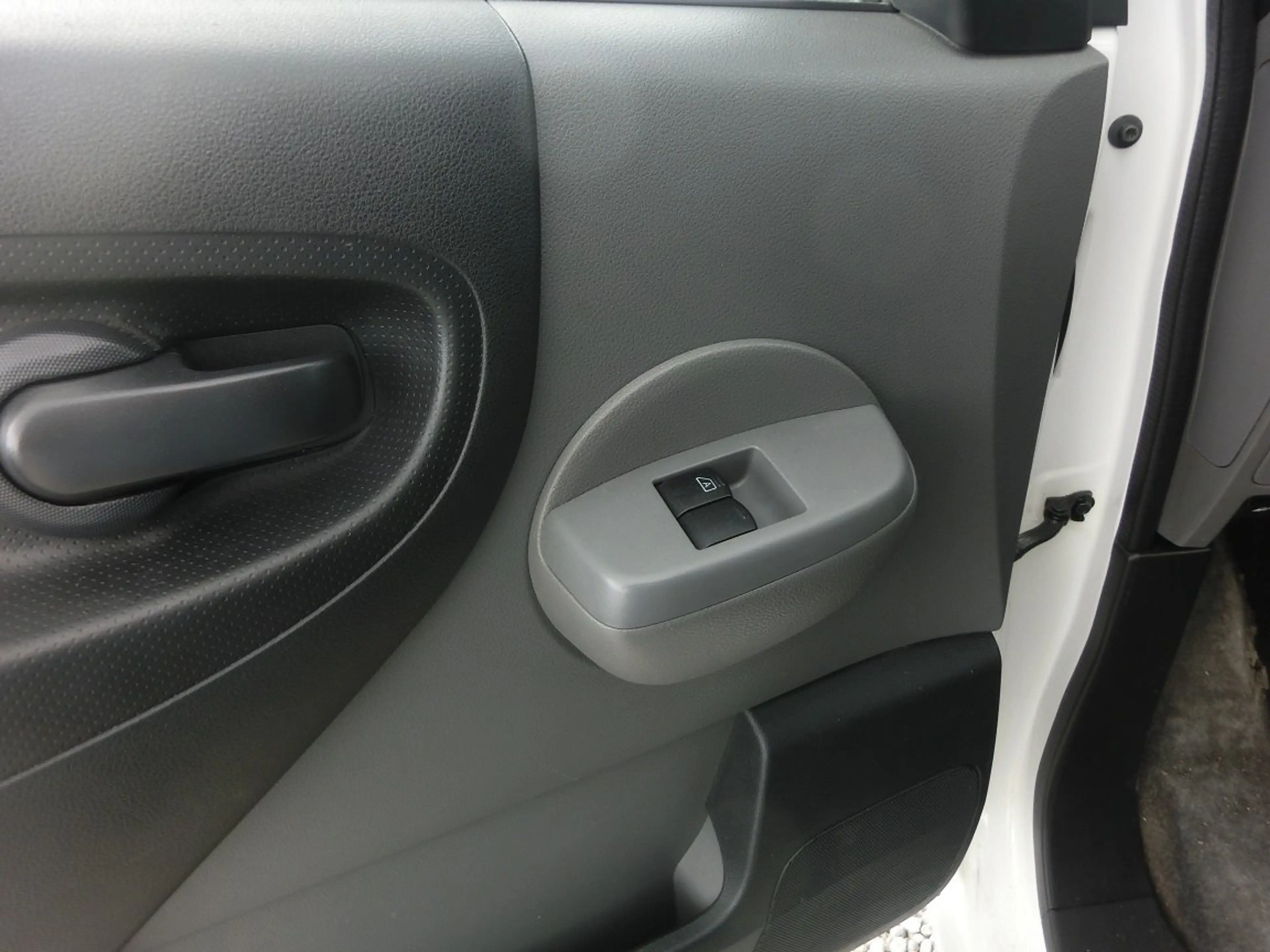 Nissan Evalia 5 Sitze — photo 17