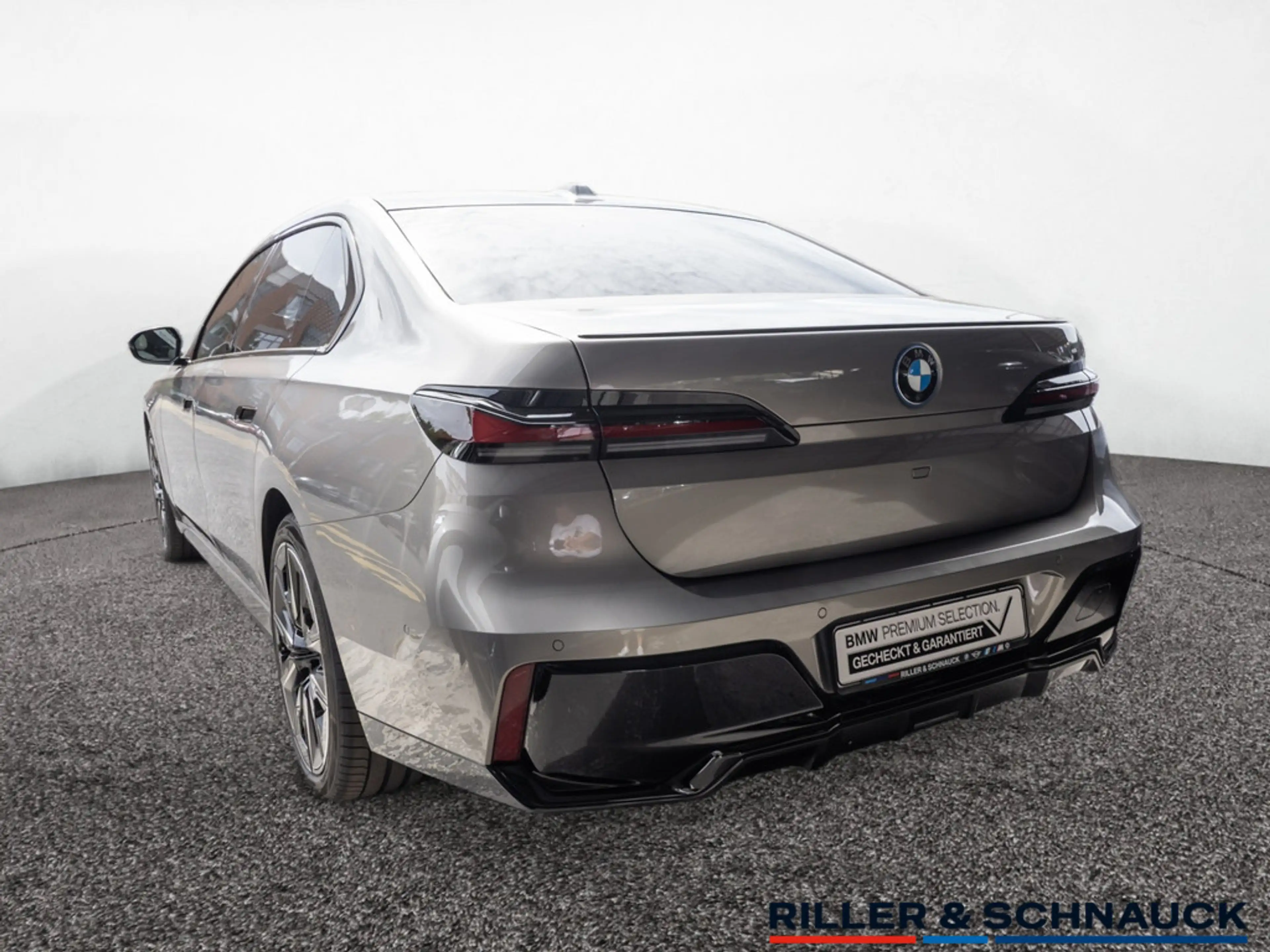 BMW i7 xDrive 60 M-Sport PRO B&W+PANO+MASSAGE+IND — photo 4
