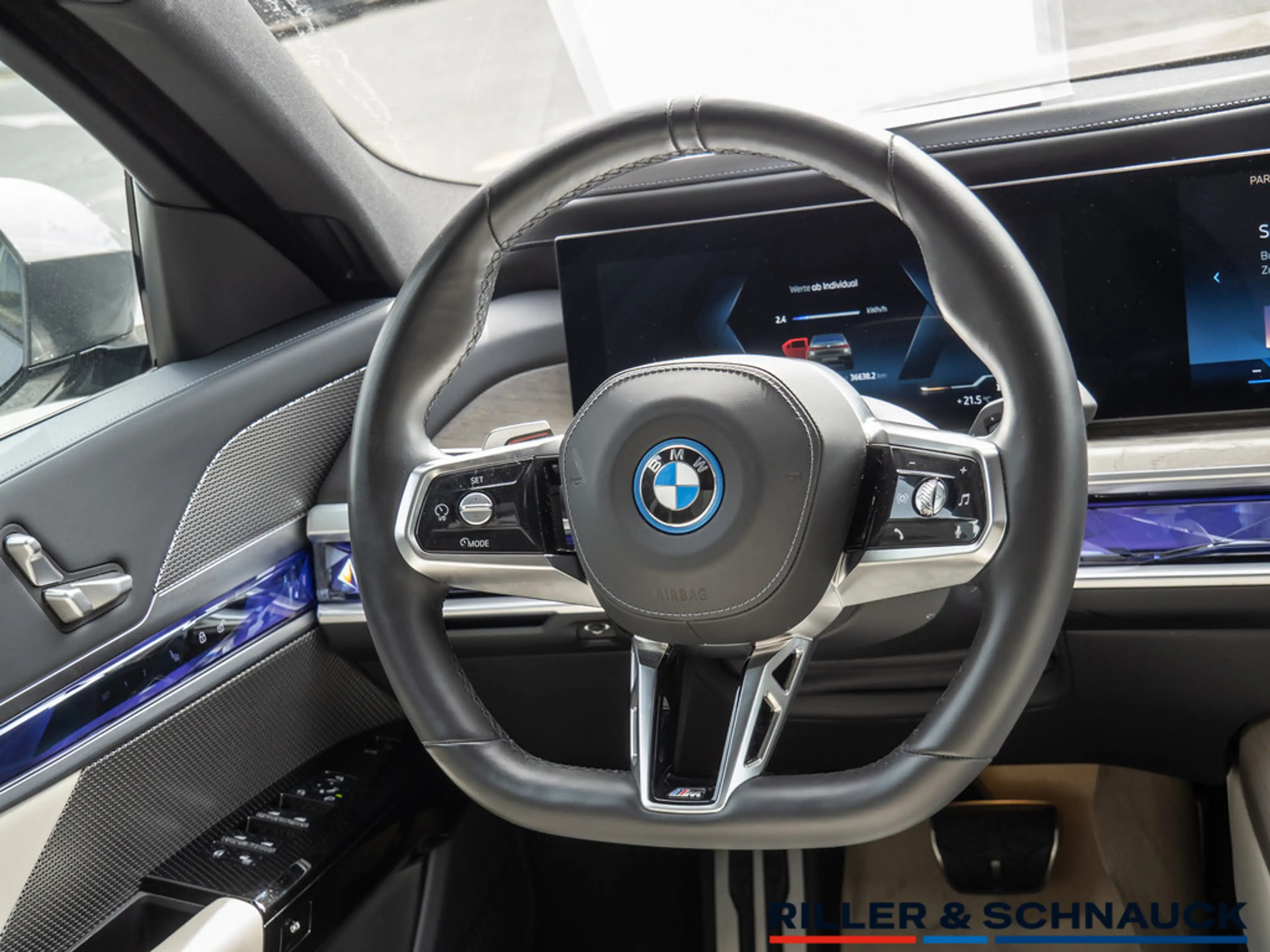 BMW i7 xDrive 60 M-Sport PRO B&W+PANO+MASSAGE+IND — photo 11
