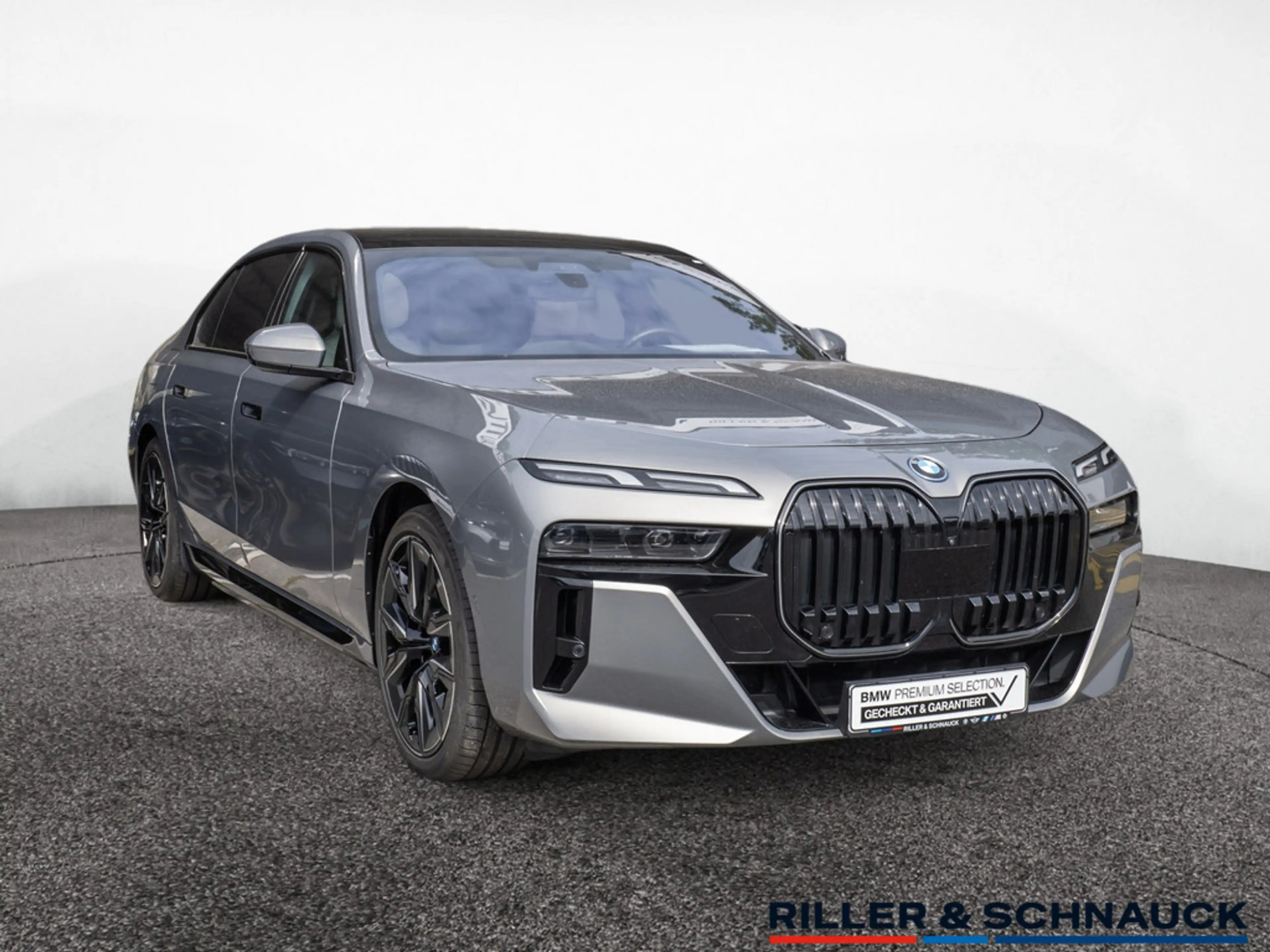 BMW i7 xDrive 60 M-Sport PRO B&W+PANO+MASSAGE+IND — photo 2