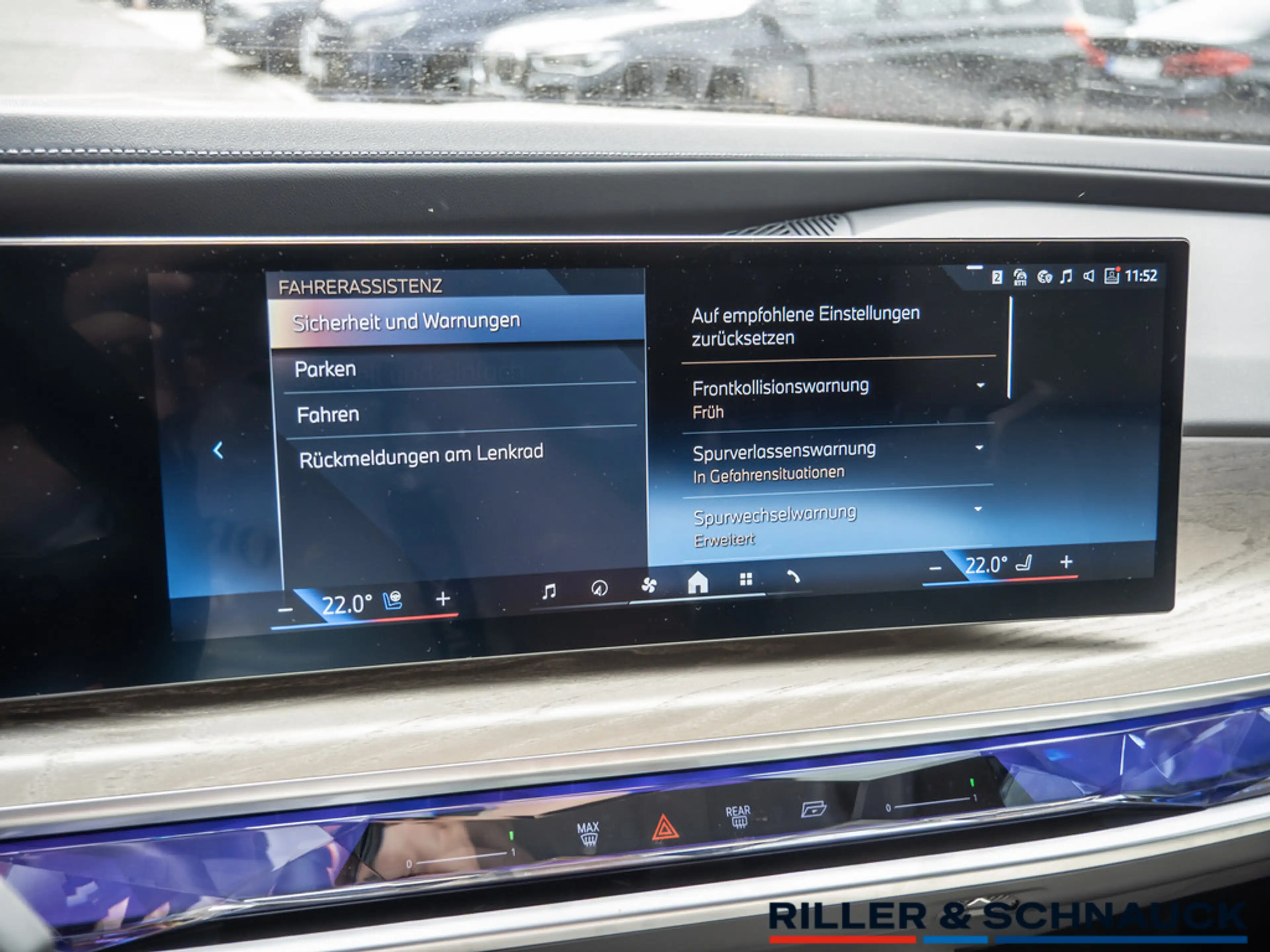 BMW i7 xDrive 60 M-Sport PRO B&W+PANO+MASSAGE+IND — photo 13