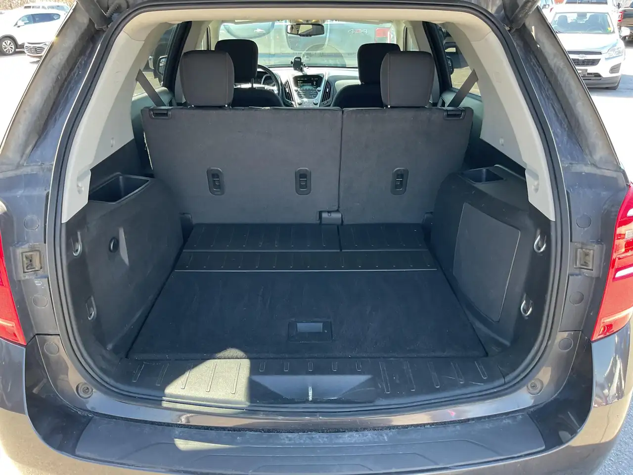 Chevrolet Equinox снимка Chevrolet Equinox