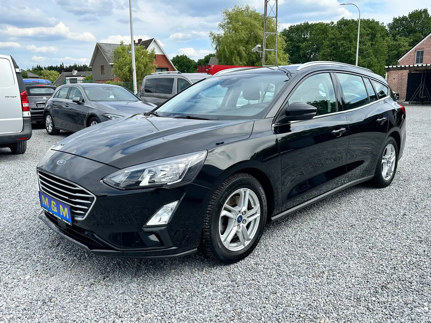 Ford Focus 1.0 EcoBoost MHEV Connected ** 12 M Garantie ** Noir - 1