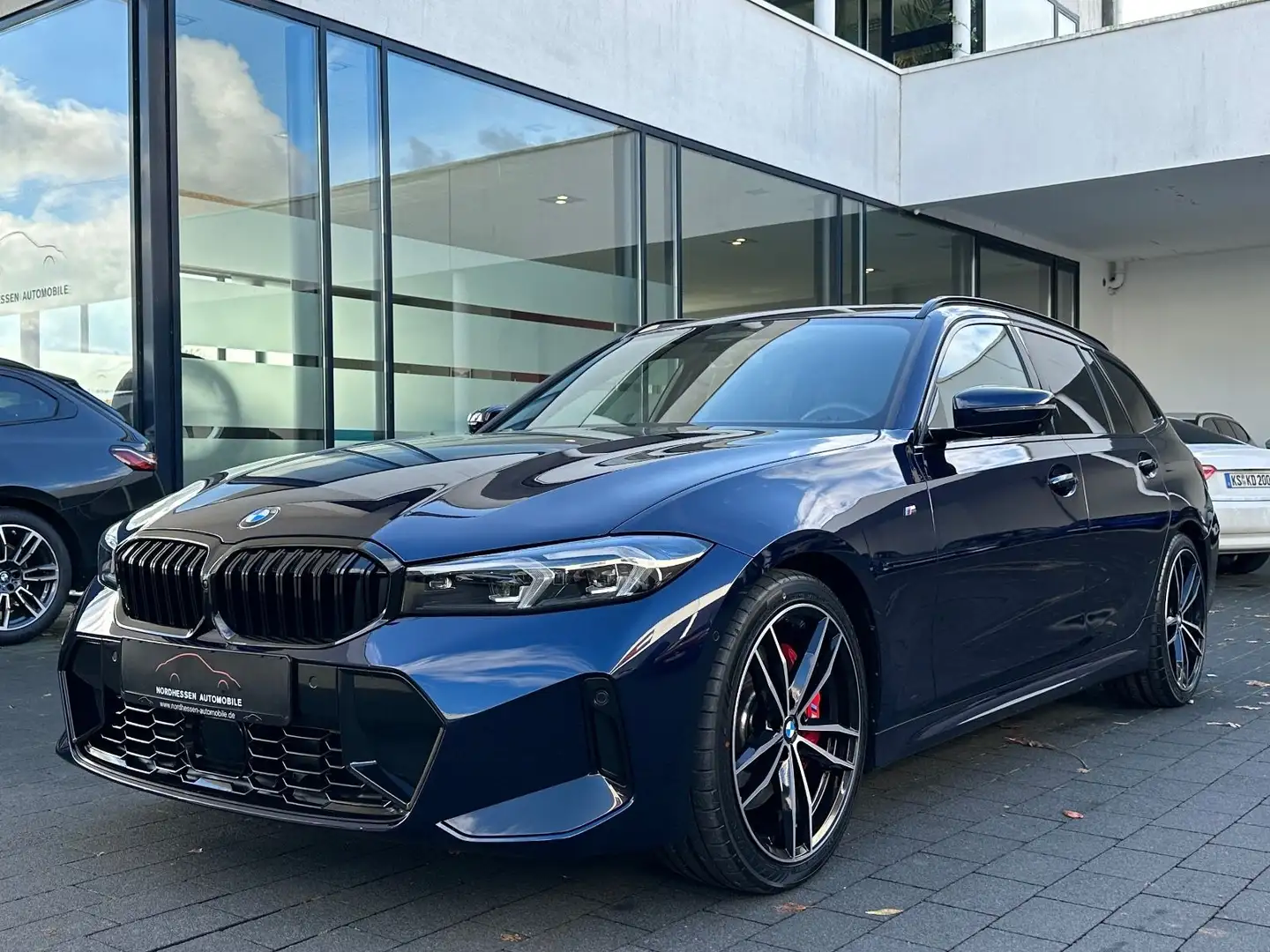 BMW 320 i Touring M Sport Pro | Standheizung | AHK Bleu - 1