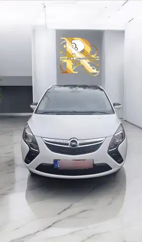 Opel Zafira Tourer Sport- Panoramadach. Scheckheft gepflegt