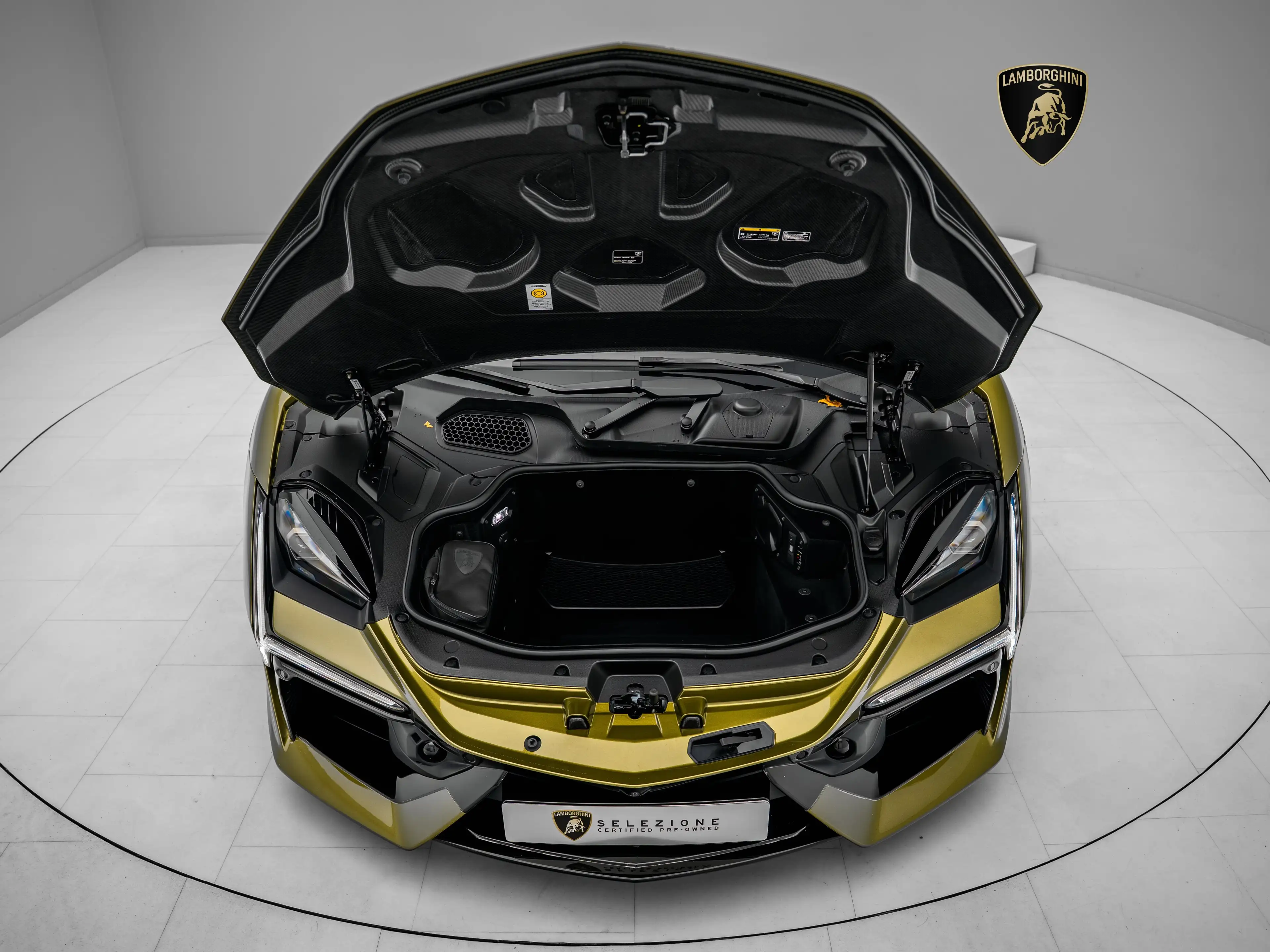 Lamborghini Revuelto Lamborghini Hamburg — photo 6