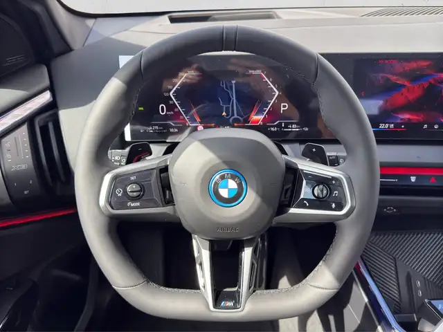 BMW X3 view 12