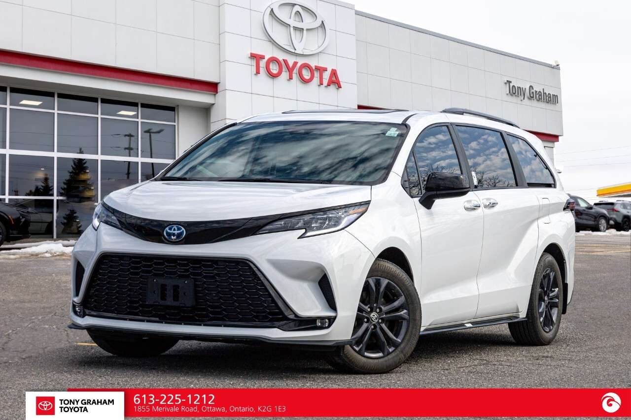 2025 Toyota Sienna XSE 7-Passenger AWD