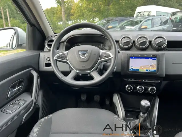 Dacia Duster view 15