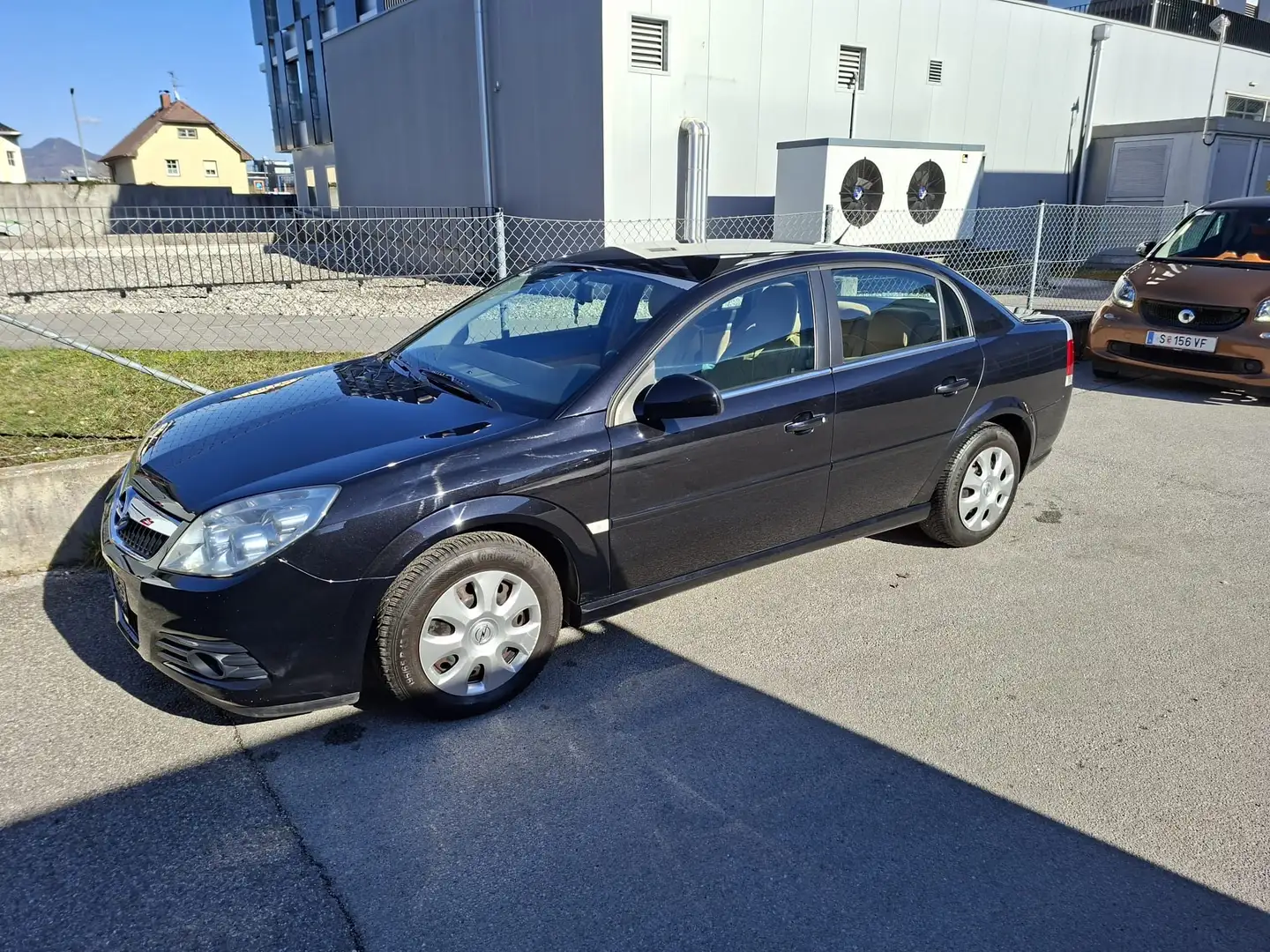 Opel Vectra Elegance 2,2i 16V Aut. - 1