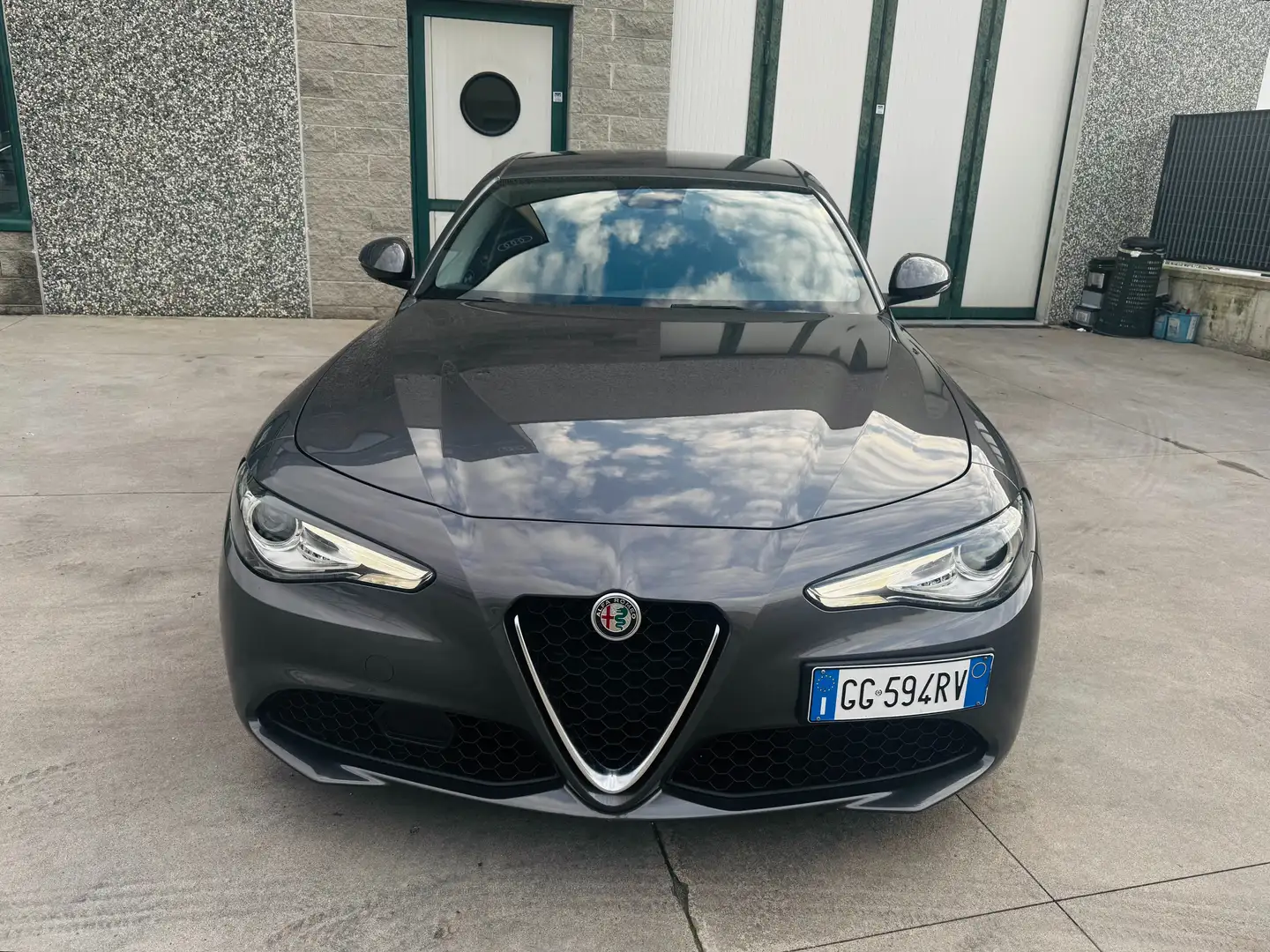 Alfa Romeo Giulia Giulia 2.2 t Business Sport 160cv auto Gris - 2