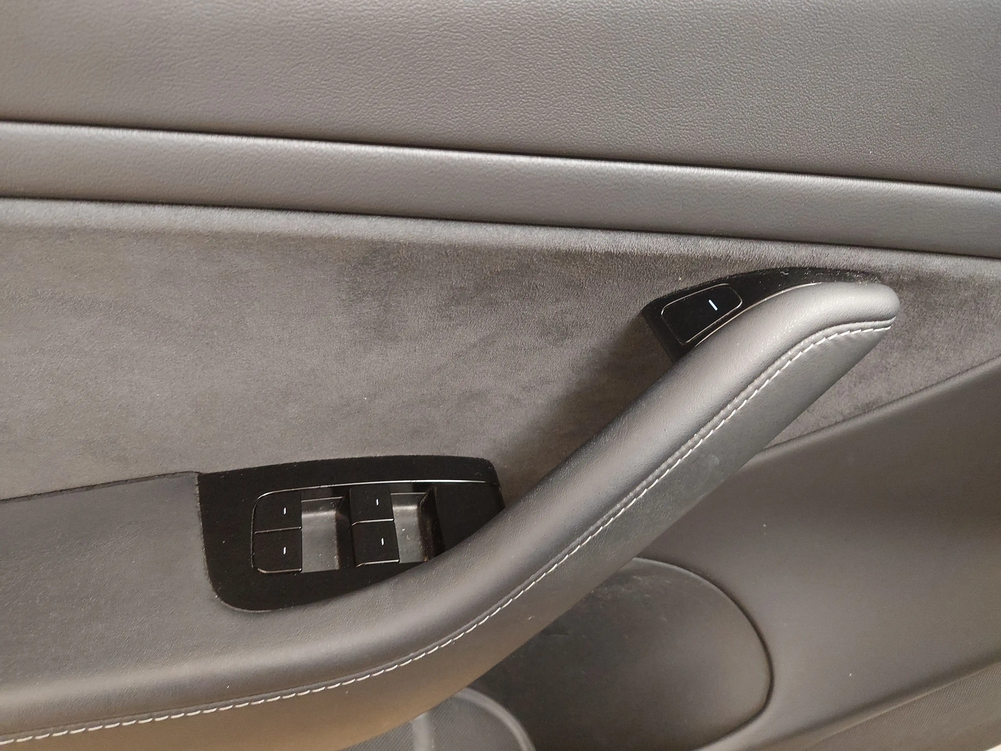 Tesla Model 3 Performance AWD Leder Navi LED Pano RFK — photo 5
