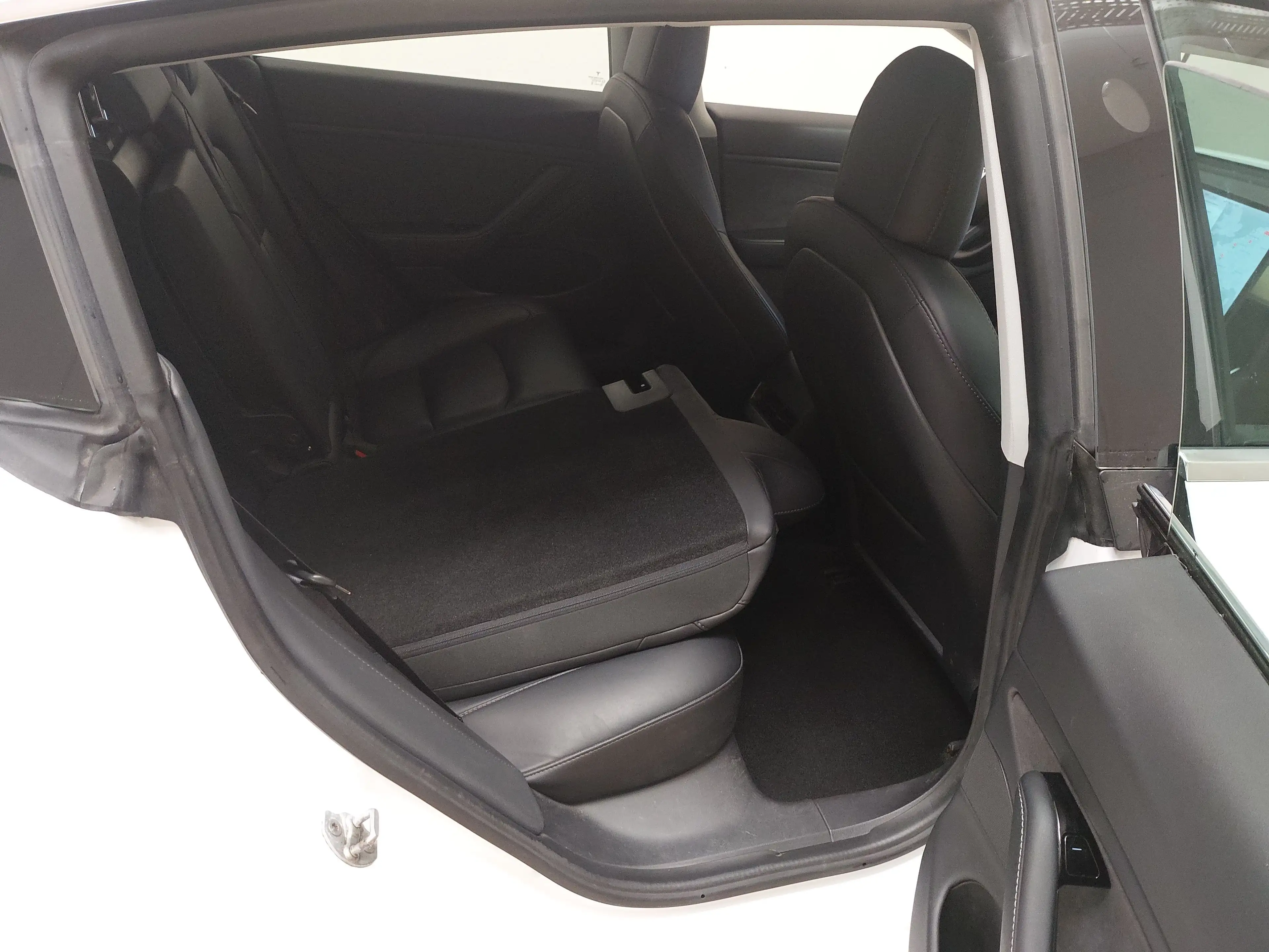 Tesla Model 3 Performance AWD Leder Navi LED Pano RFK — photo 11