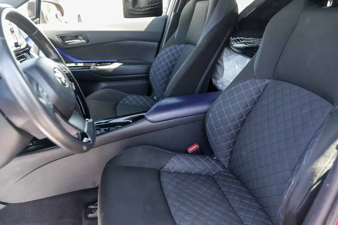 Toyota C-HR снимка Toyota C-HR