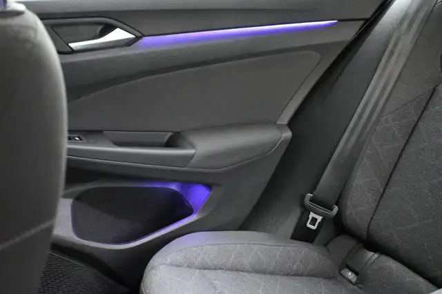 Volkswagen Golf view 26