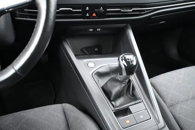 Volkswagen Golf view 23