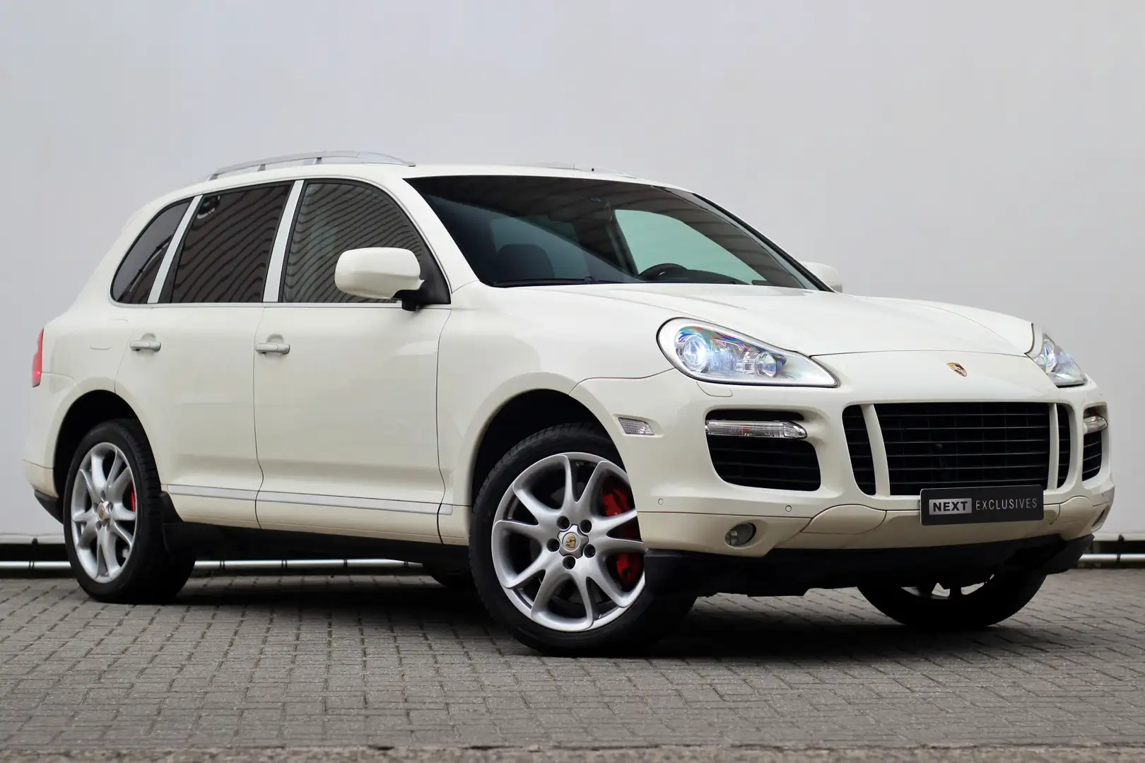 Porsche Cayenne 4.8 Turbo | Memory | 20 inch | Camera | Luchtverin Blanco - 2