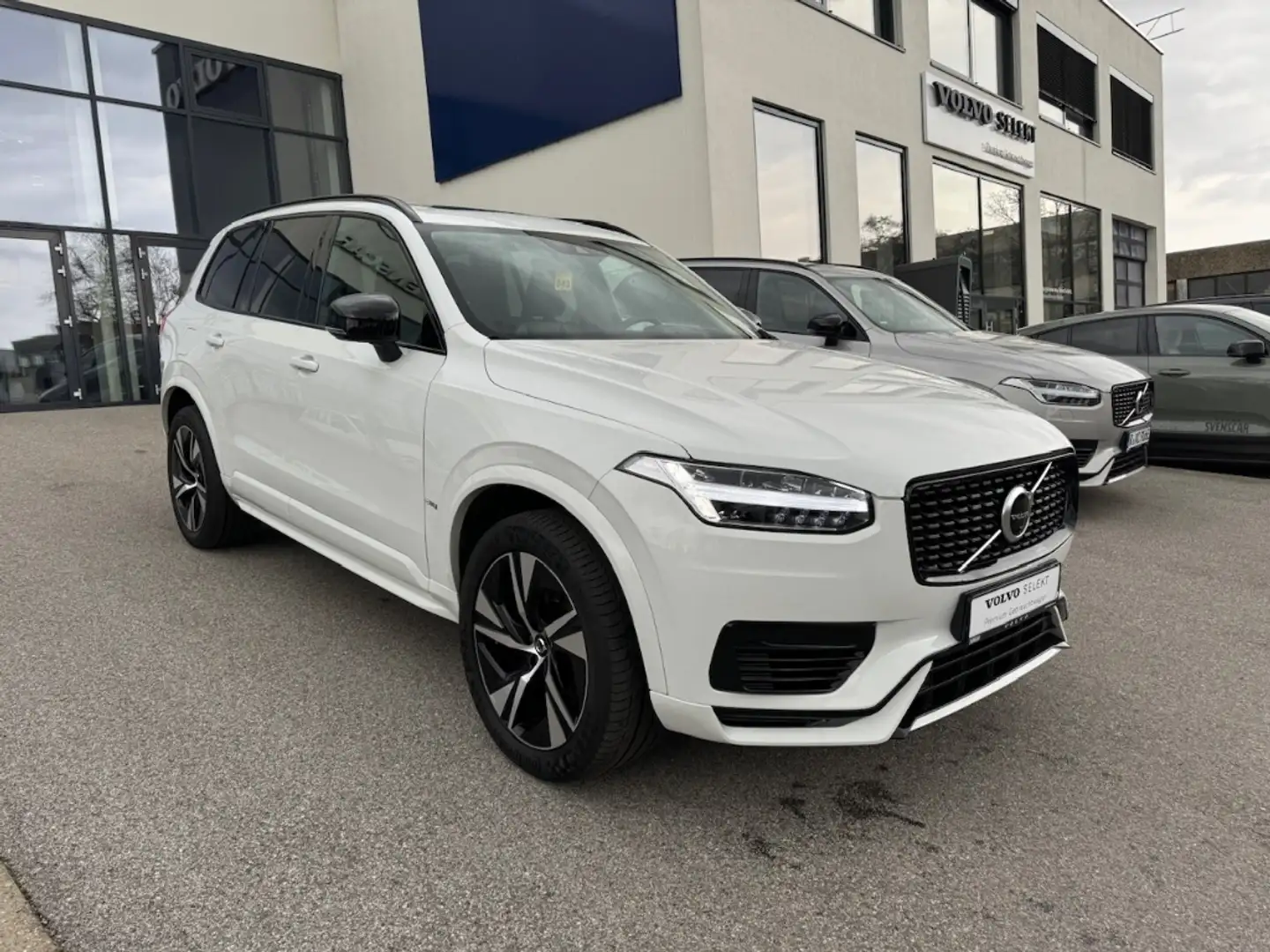Volvo XC90 R Design Expression Recharge Plug-In Hybrid AWD T8 Wit - 2