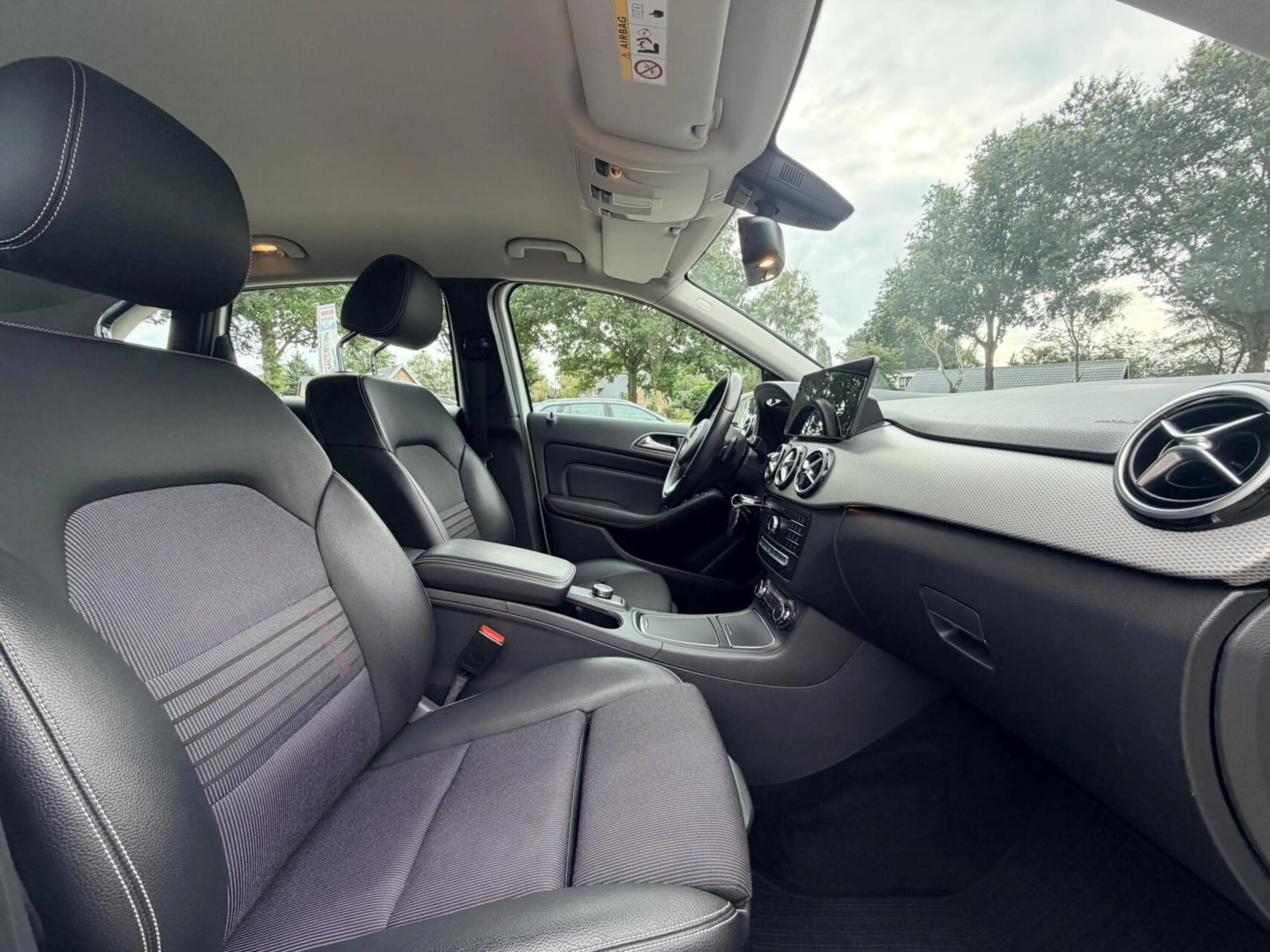 Mercedes-Benz B 180 Lease Edition Ambition | Automaat | Cruise | Camer — photo 4
