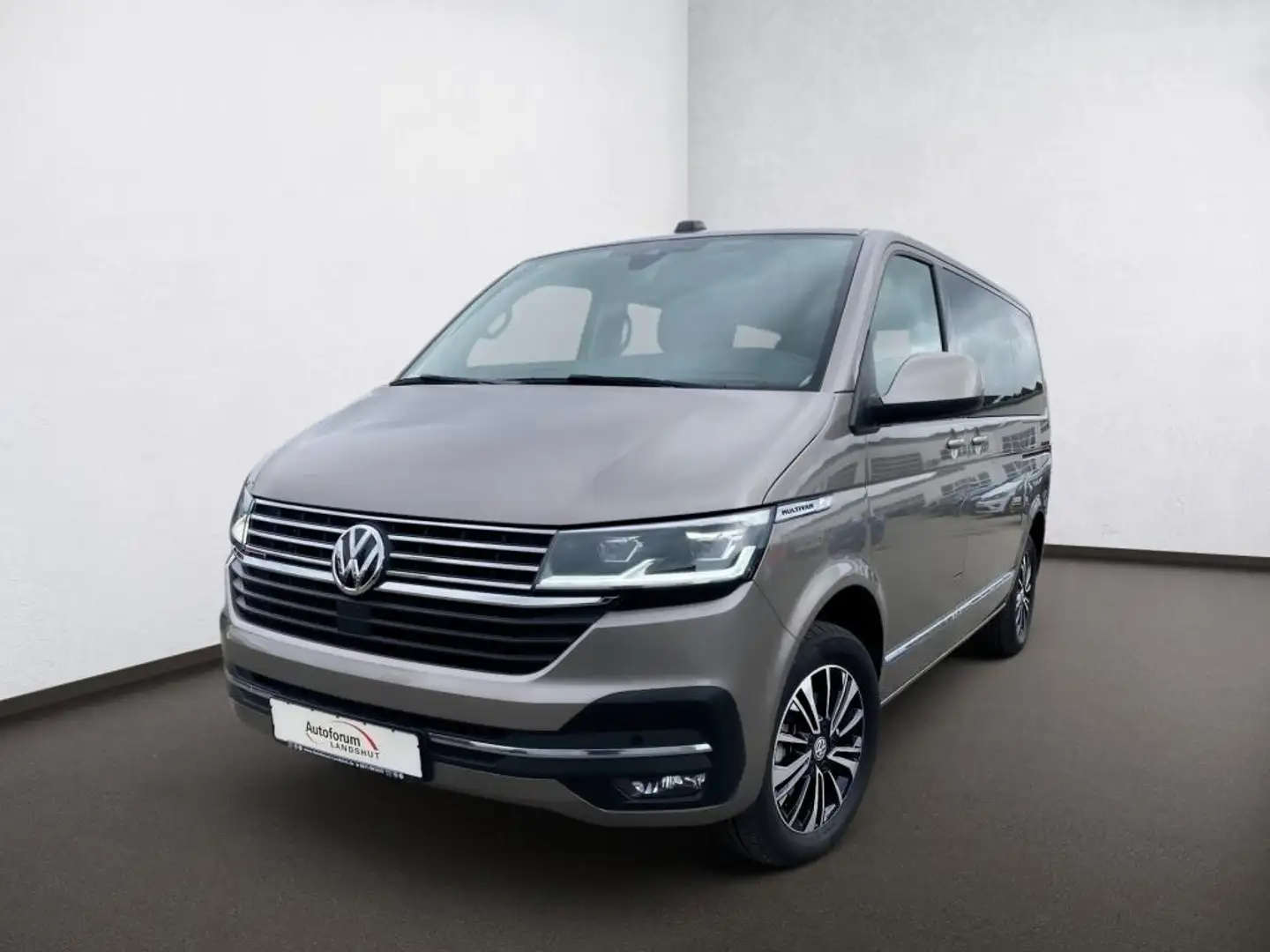Volkswagen T6.1 Multivan TDI 4MO Generation Six 7S/2xST/LED Beige - 2