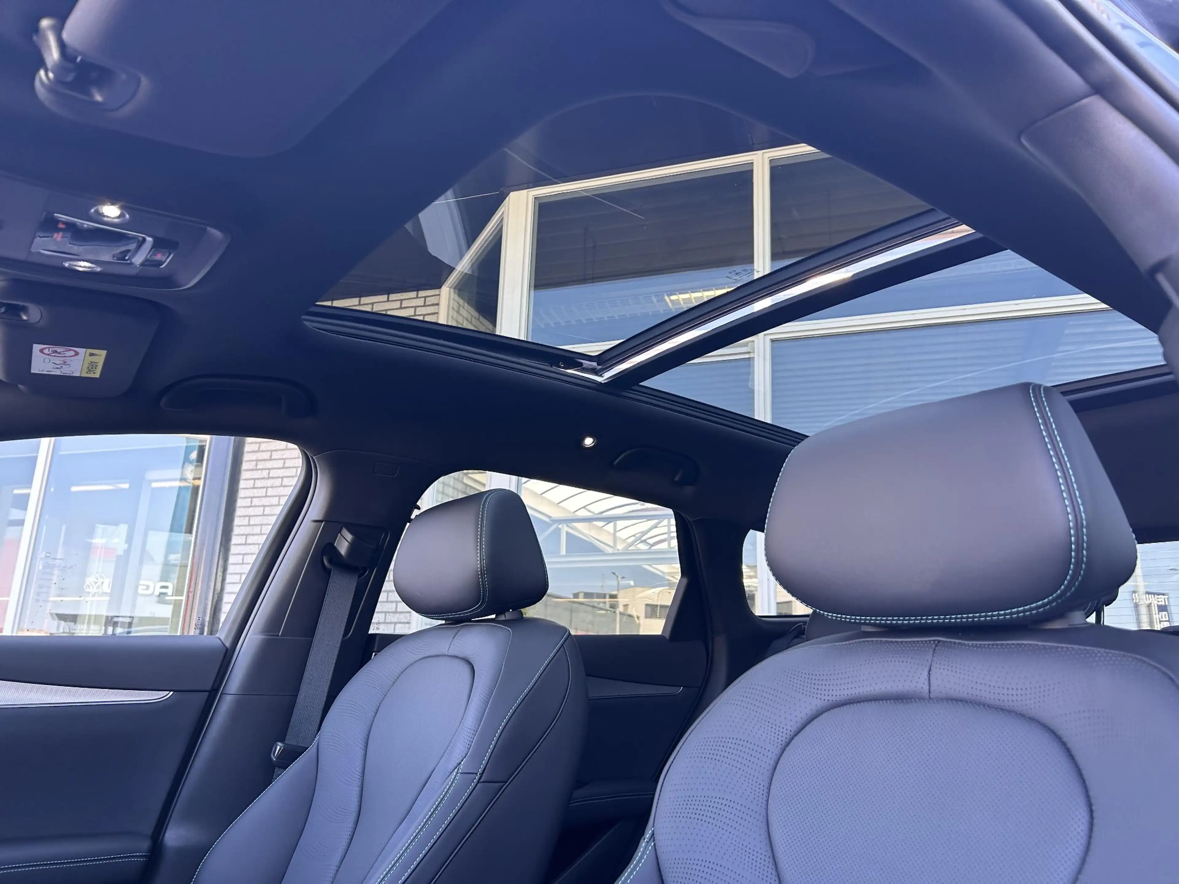 BYD Seal 6 Touring 1.5 DM-i Comfort — photo 5