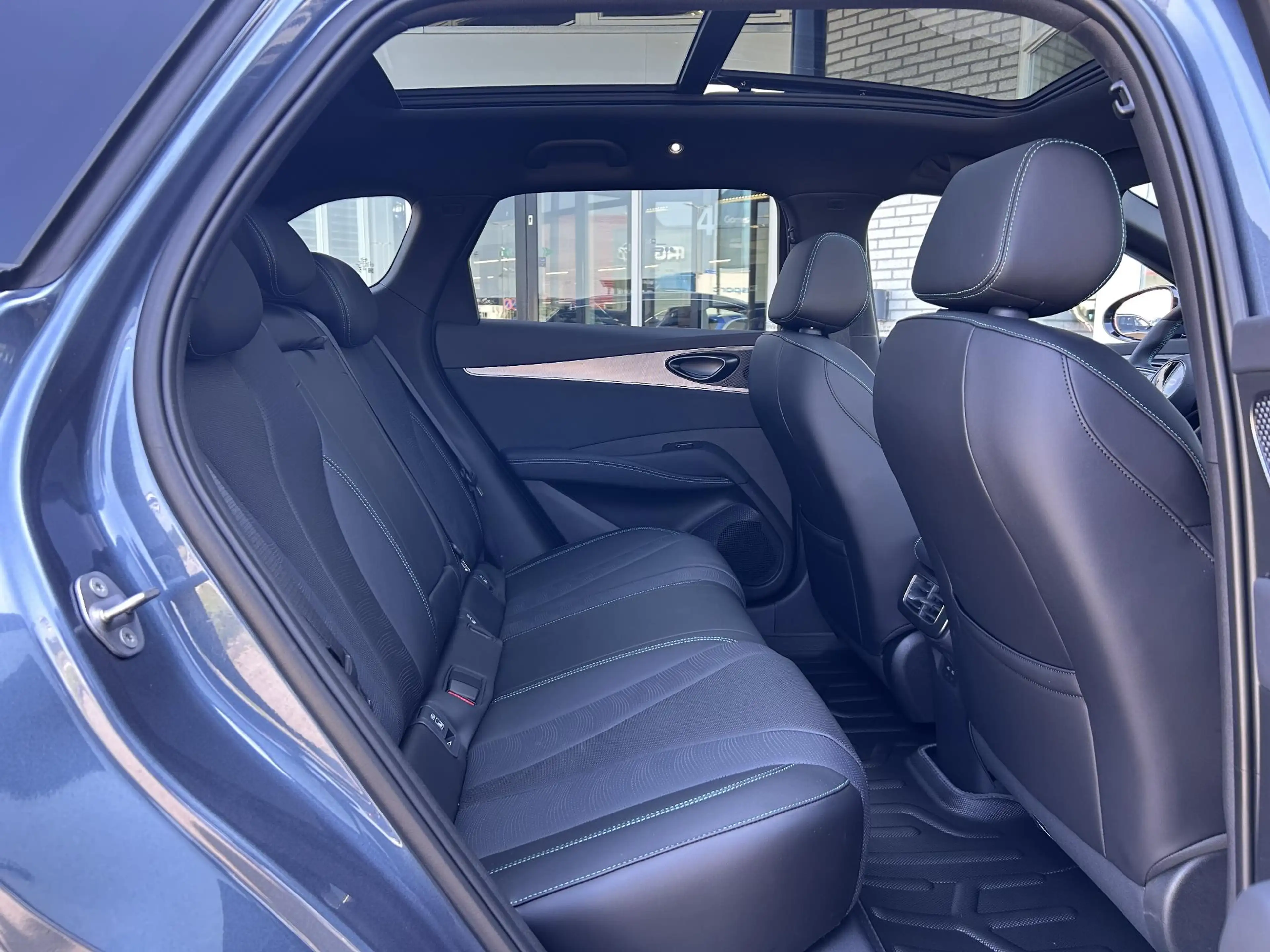 BYD Seal 6 Touring 1.5 DM-i Comfort — photo 7