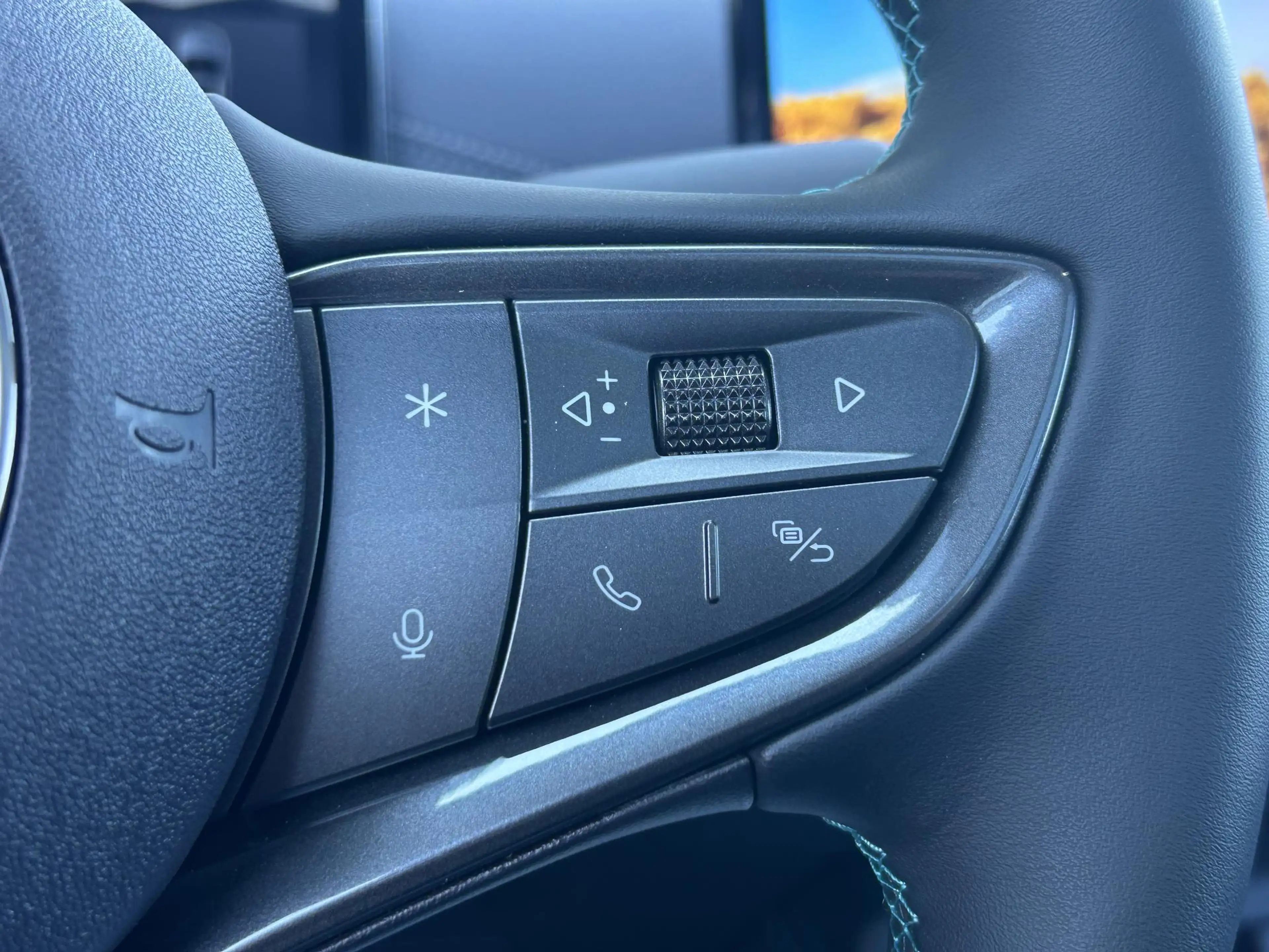 BYD Seal 6 Touring 1.5 DM-i Comfort — photo 11