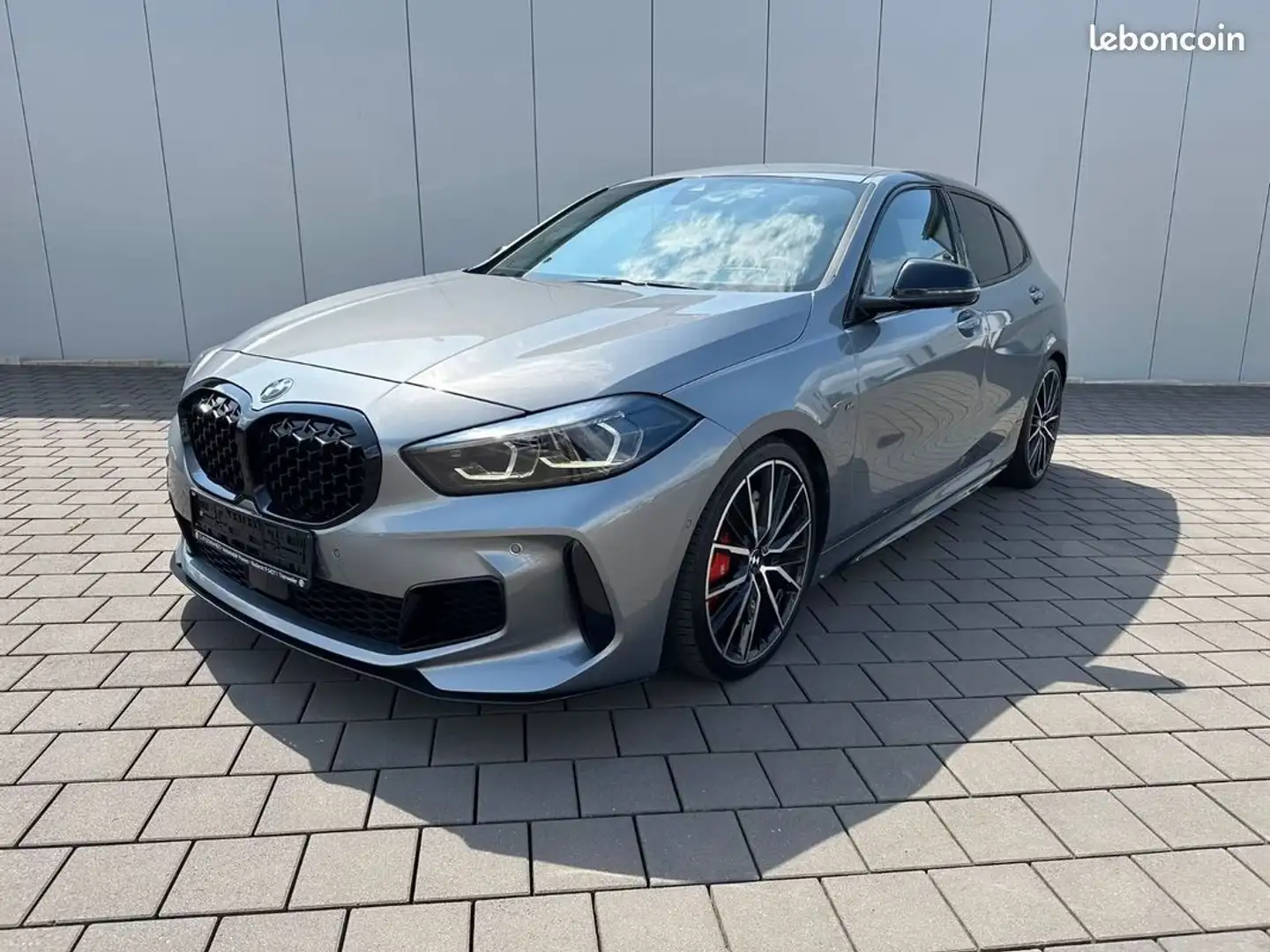 BMW 135 M135i xDrive 306 ch BVA8 Black Shadow GPS PRO-LED-SIEGES PERFORMANCE-HARMAN KARDON-JANTES 19-AFF TÊTE HAUTE Gris - 1