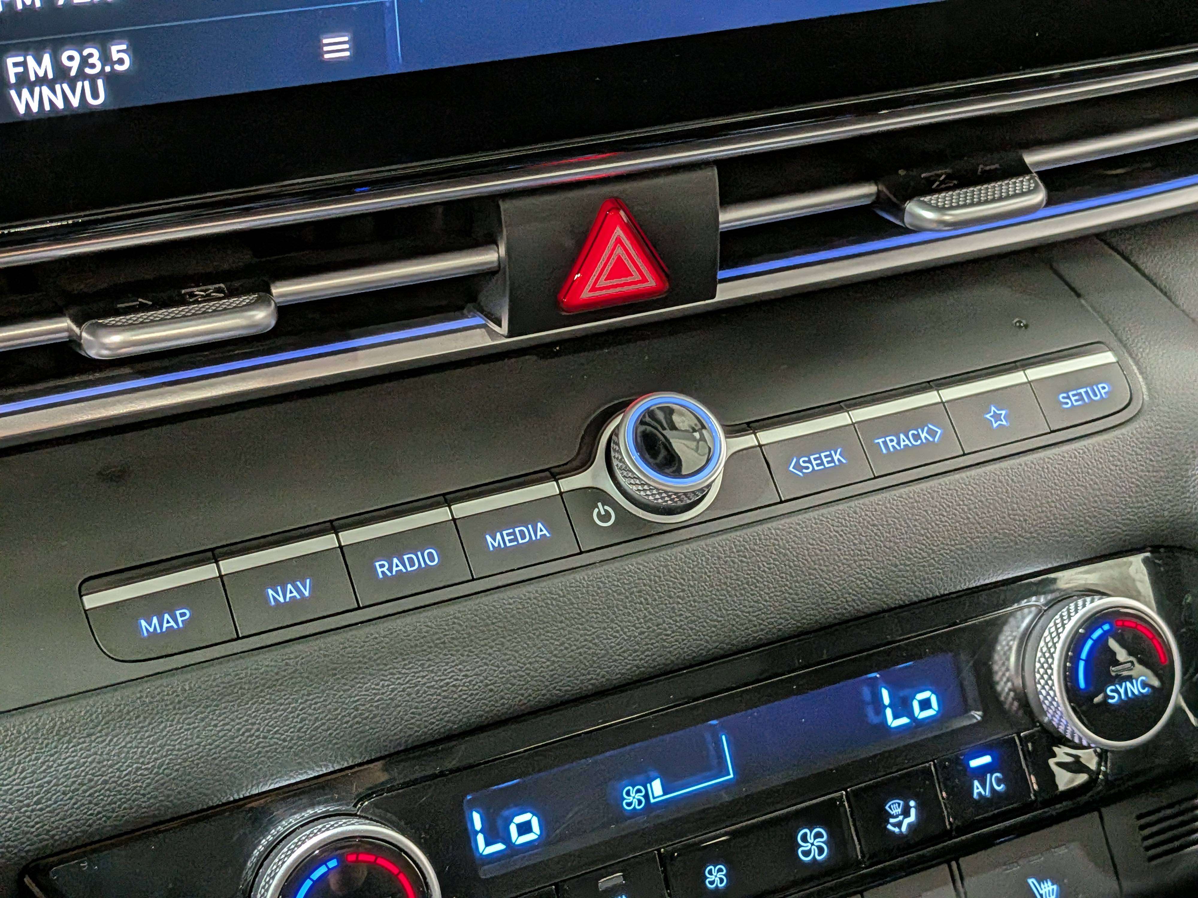 Hyundai Elantra 2025