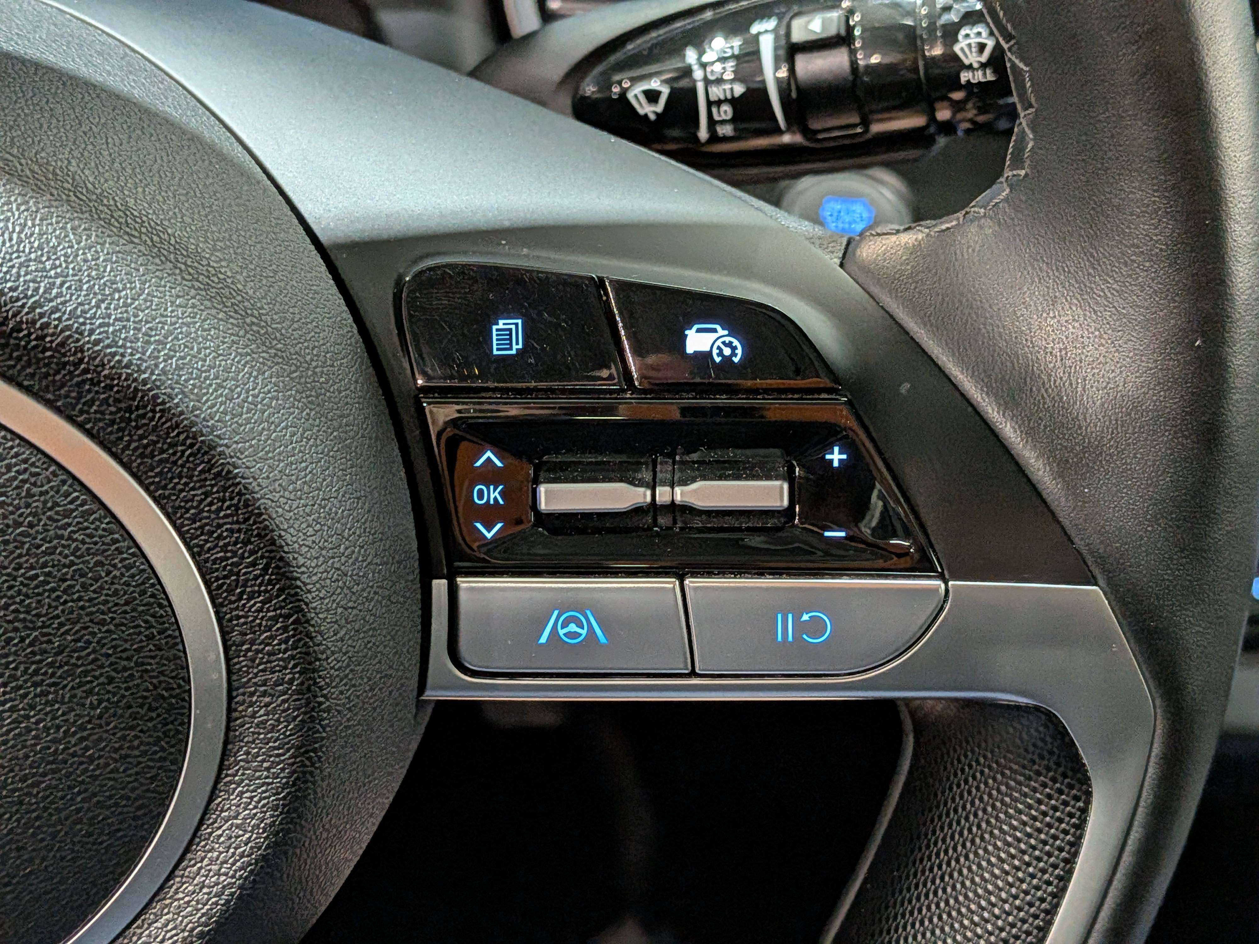 Hyundai Elantra 2025