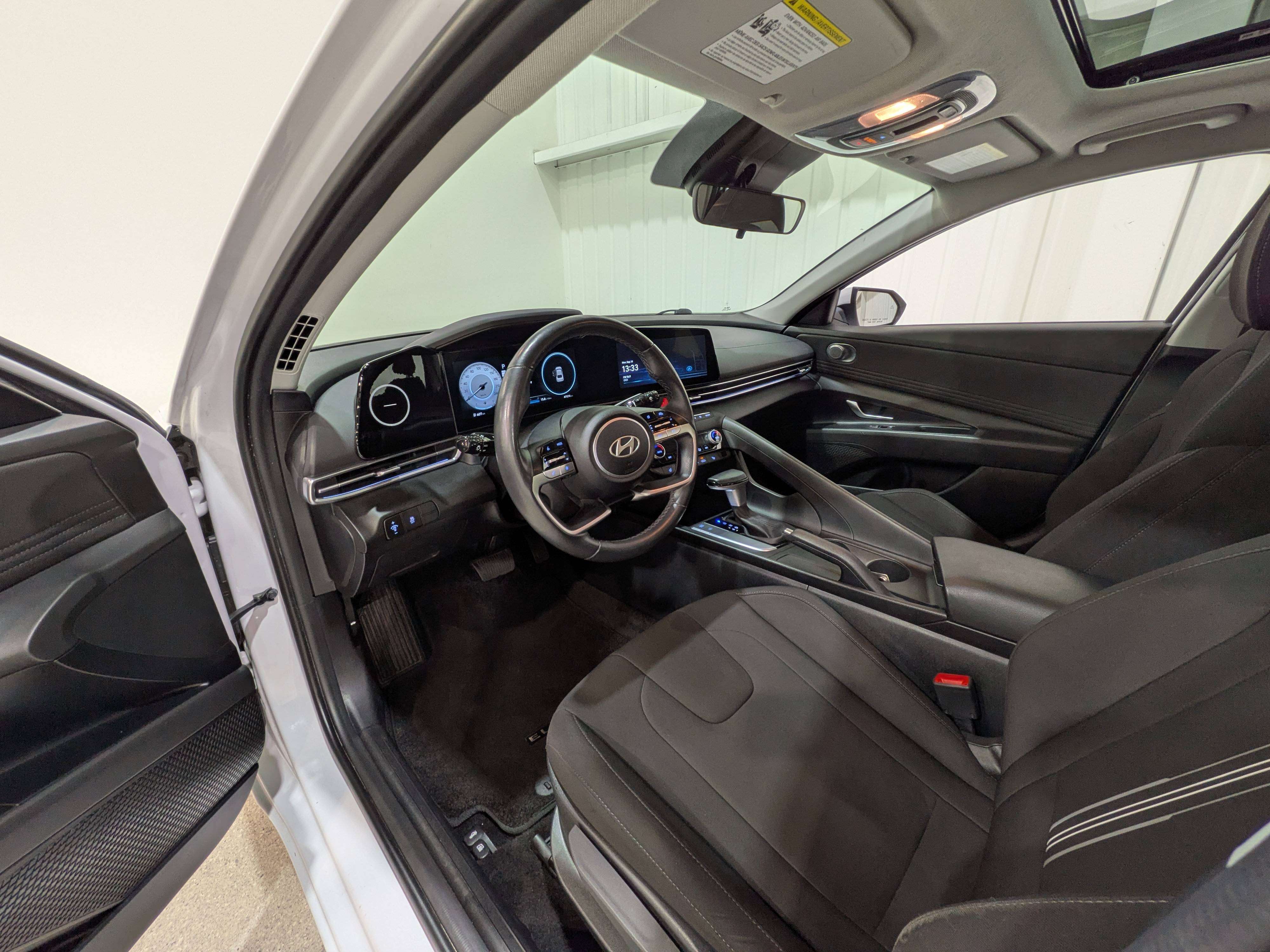 Hyundai Elantra 2025
