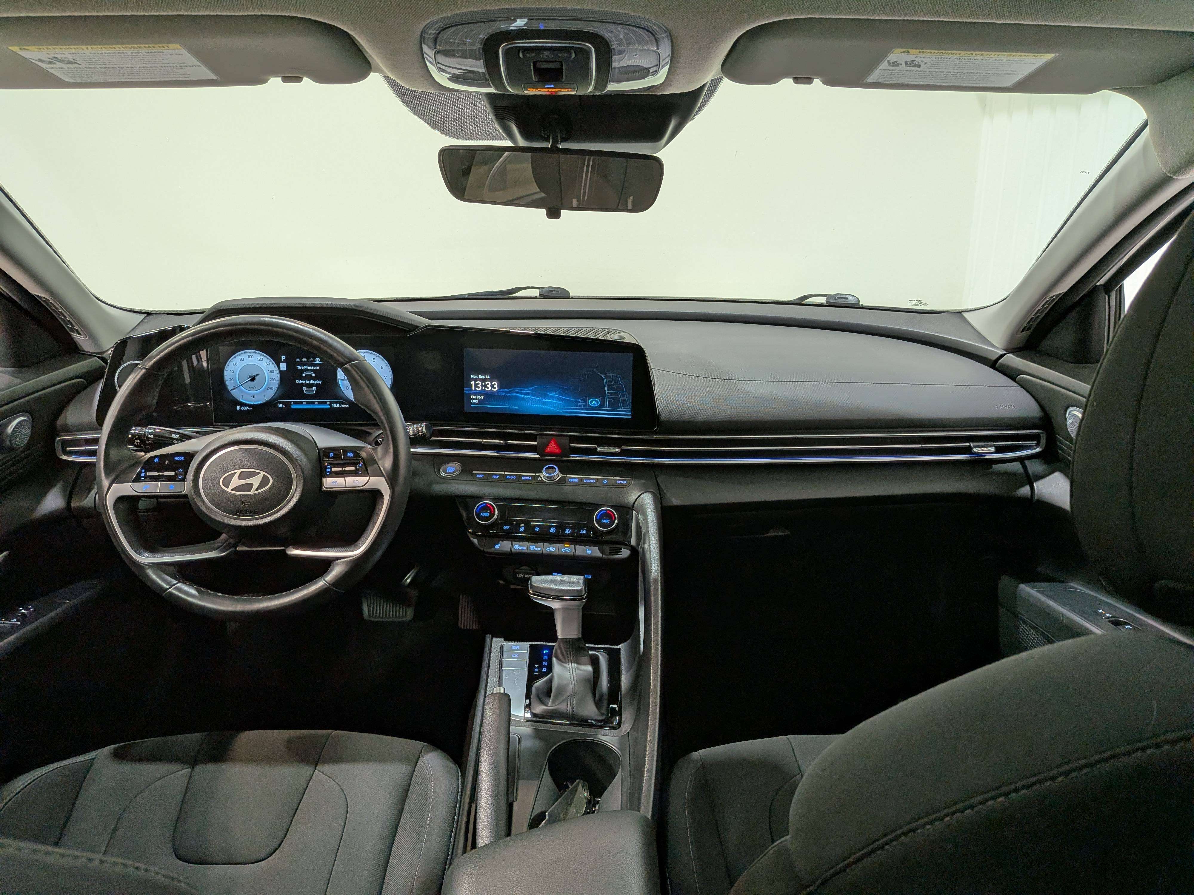 Hyundai Elantra 2025