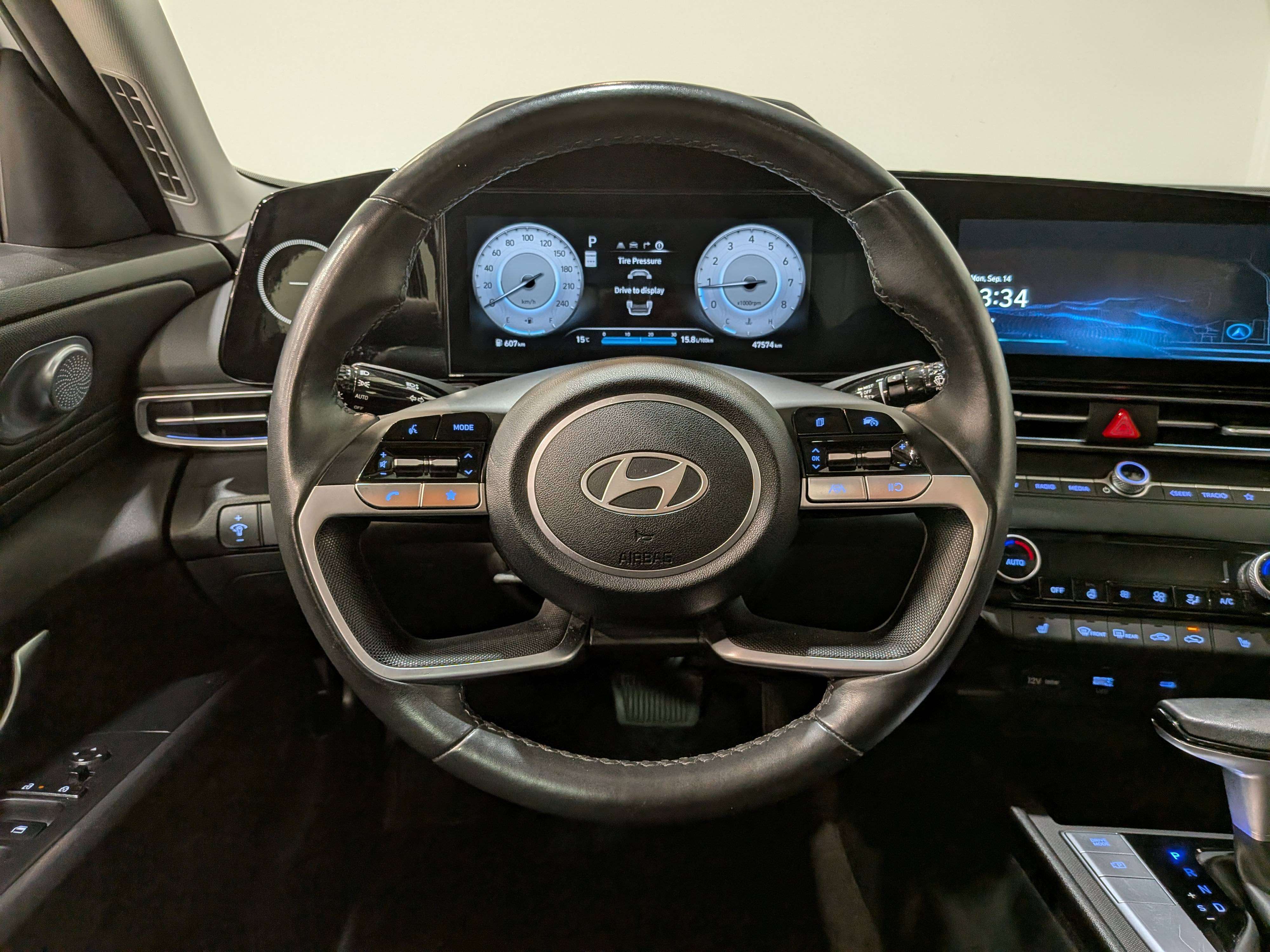 Hyundai Elantra 2025