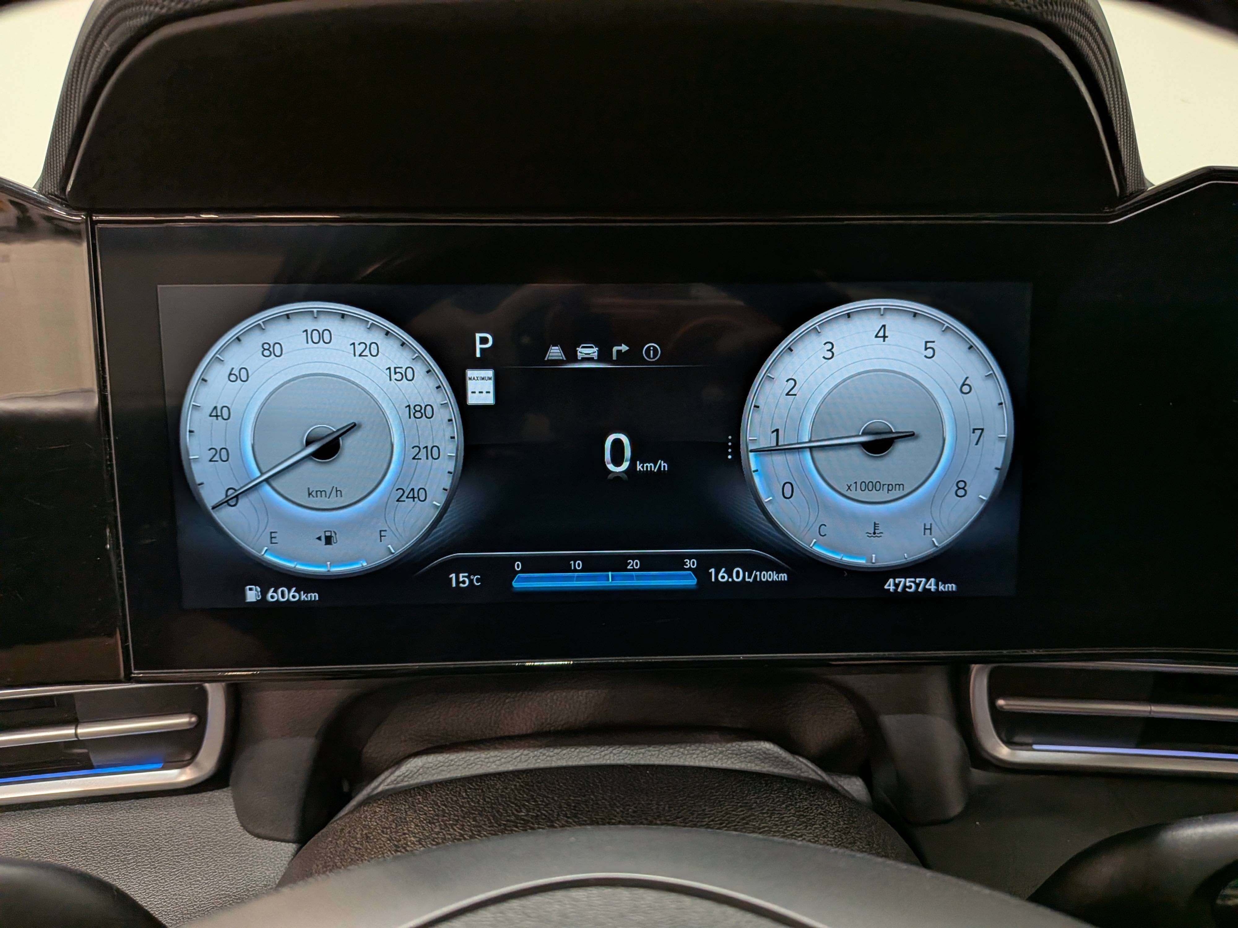 Hyundai Elantra 2025